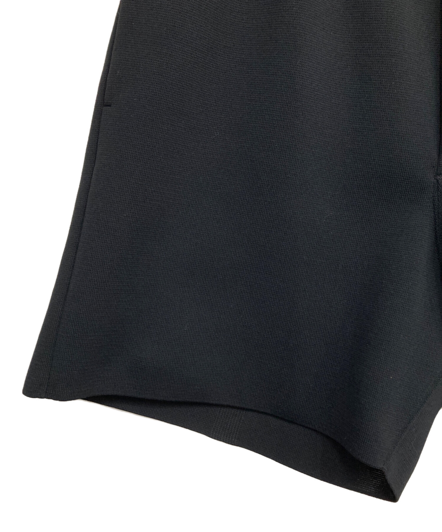 中古・古着通販】CFCL (シーエフシーエル) MILAN SHORT PANTS ブラック 