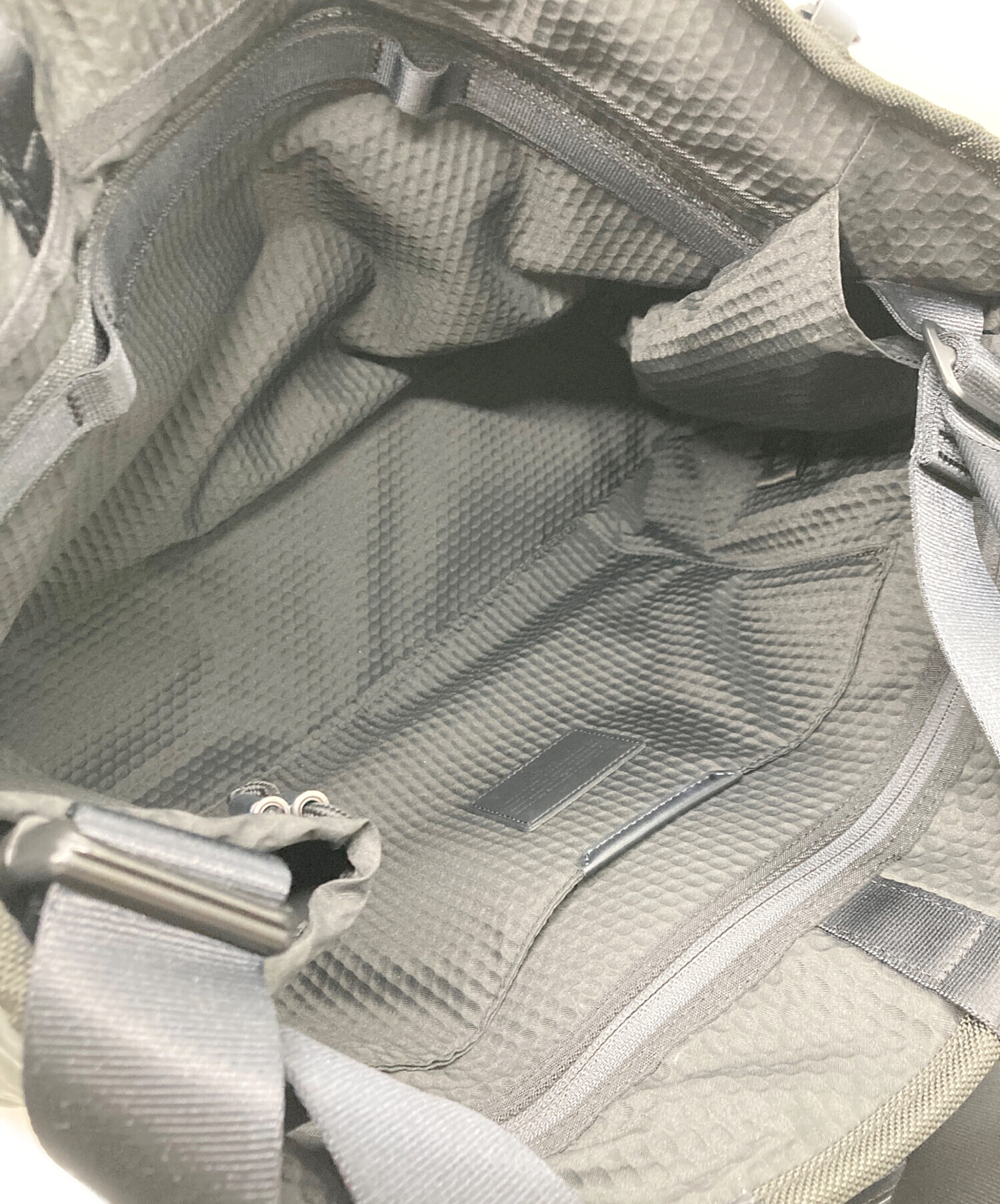 中古・古着通販】TUMI (トゥミ) ALPHA BRAVO-RETREAT TOTE グレー 