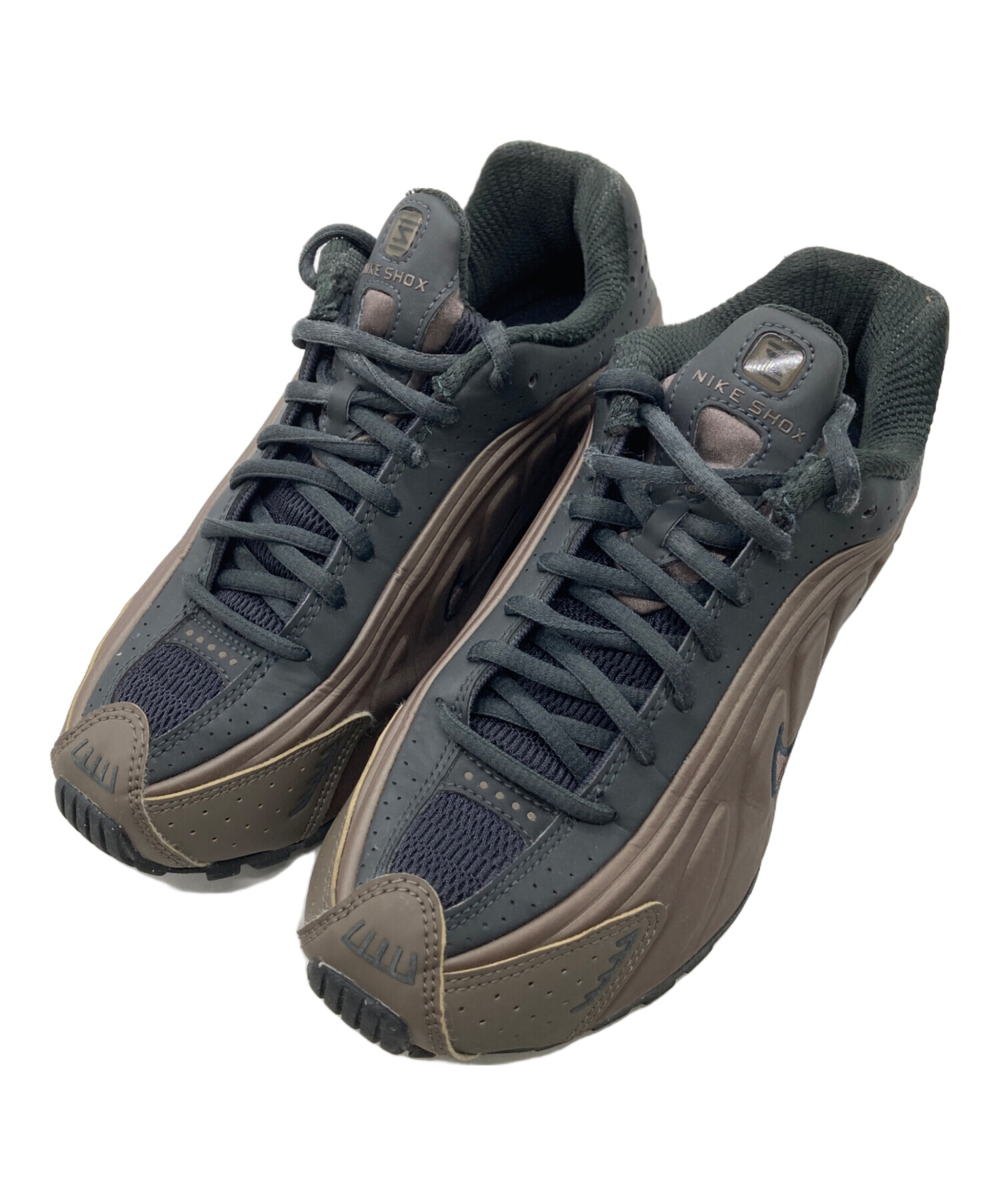 中古・古着通販】NIKE (ナイキ) SHOX R4 ブラウン サイズ:23.5cm 