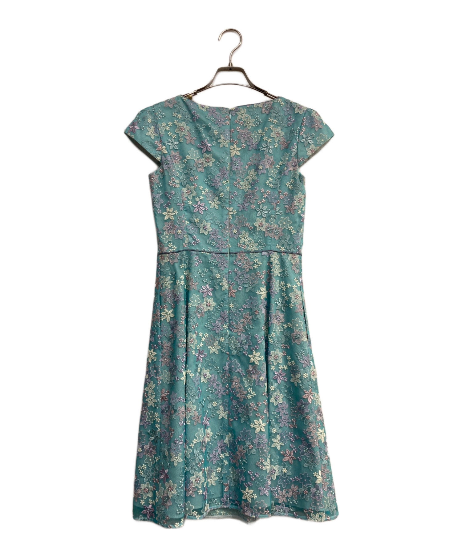 【タグ付き✨】トッカ　PEACH TREE DRESS ピーチツリードレス　刺繍 中古・古着通販】TOCCA (トッカ) PEACH TREE DRESS ブルー 未使用品