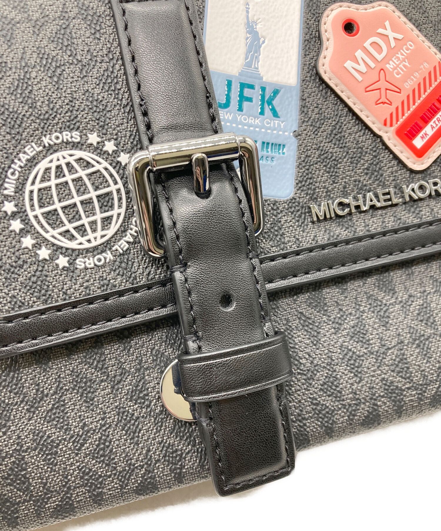 未使用品　マイケルコース　MICHAEL KORS ボディバッグ　ブラック 中古・古着通販】MICHAEL KORS (マイケル・コース) COOPER トランク