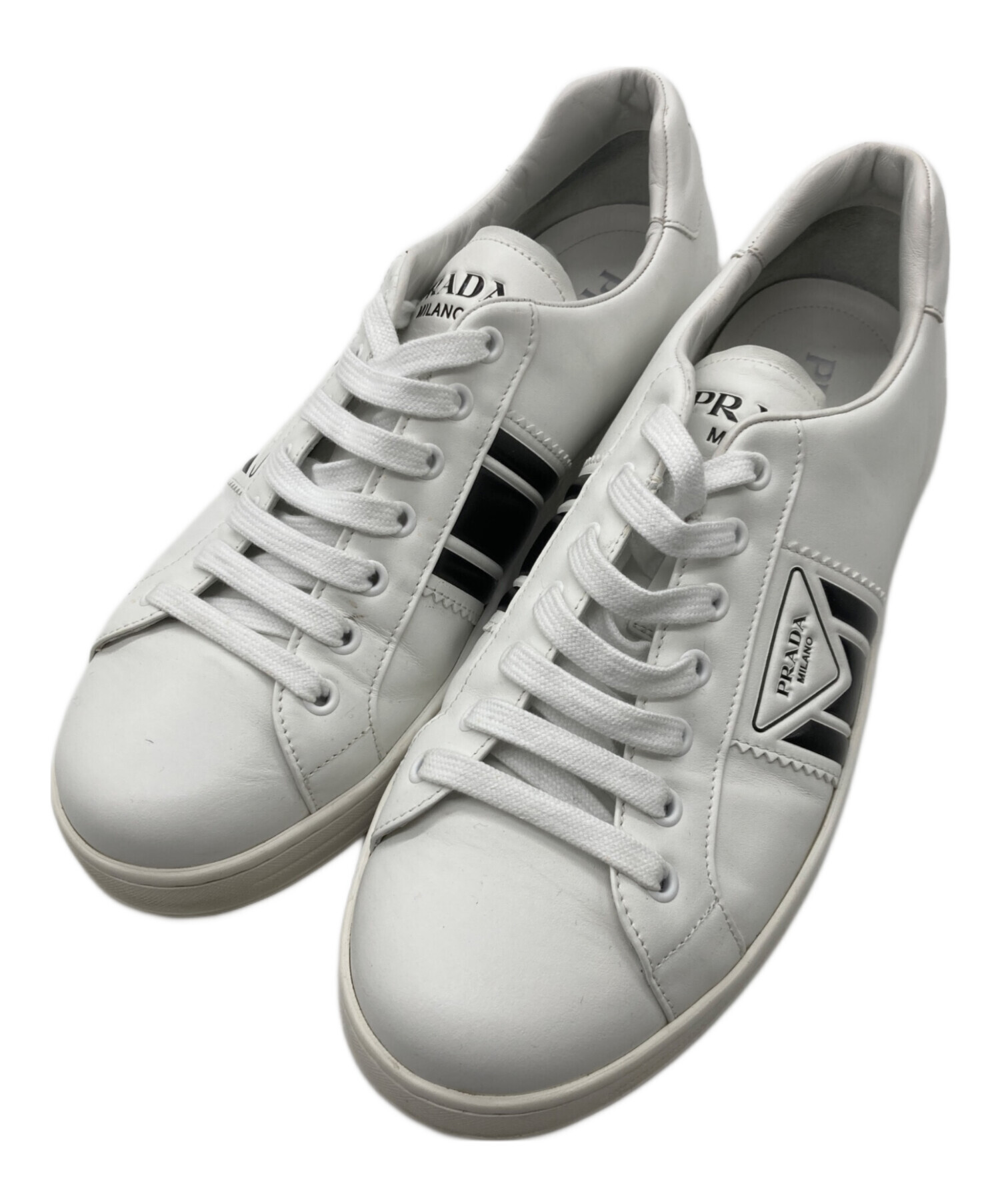 PRADA｜レザー ローカットスニーカー ホワイト × シルバーEU38 元箱付 中古・古着通販】PRADA (プラダ) レザーローカットスニーカー ホワイト