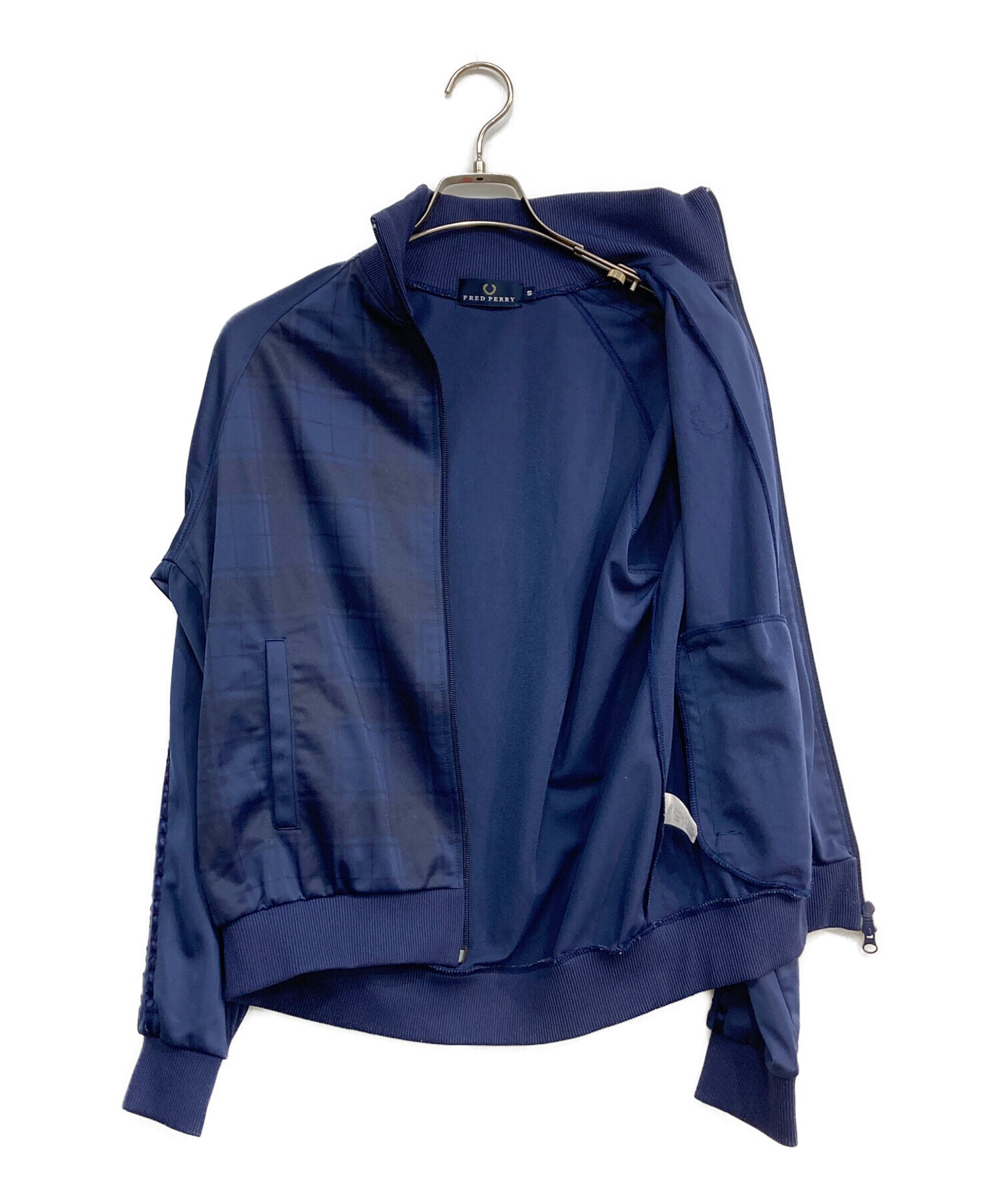 FRED PERRY トラックジャケット ネイビー Sサイズ 中古・古着通販】FRED PERRY (フレッドペリー) トラックジャケット