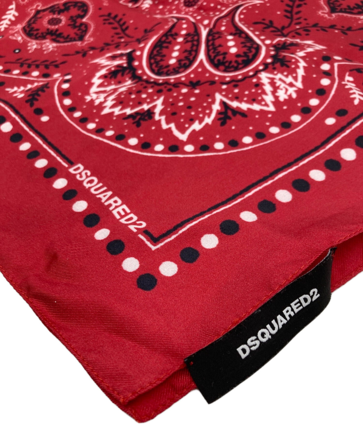 DSQUARED2チェーン付き スカーフバンダナ 星柄 バッグアクセサリー中古品 中古・古着通販】DSQUARED2 (ディースクエアード) シルクバンダナ