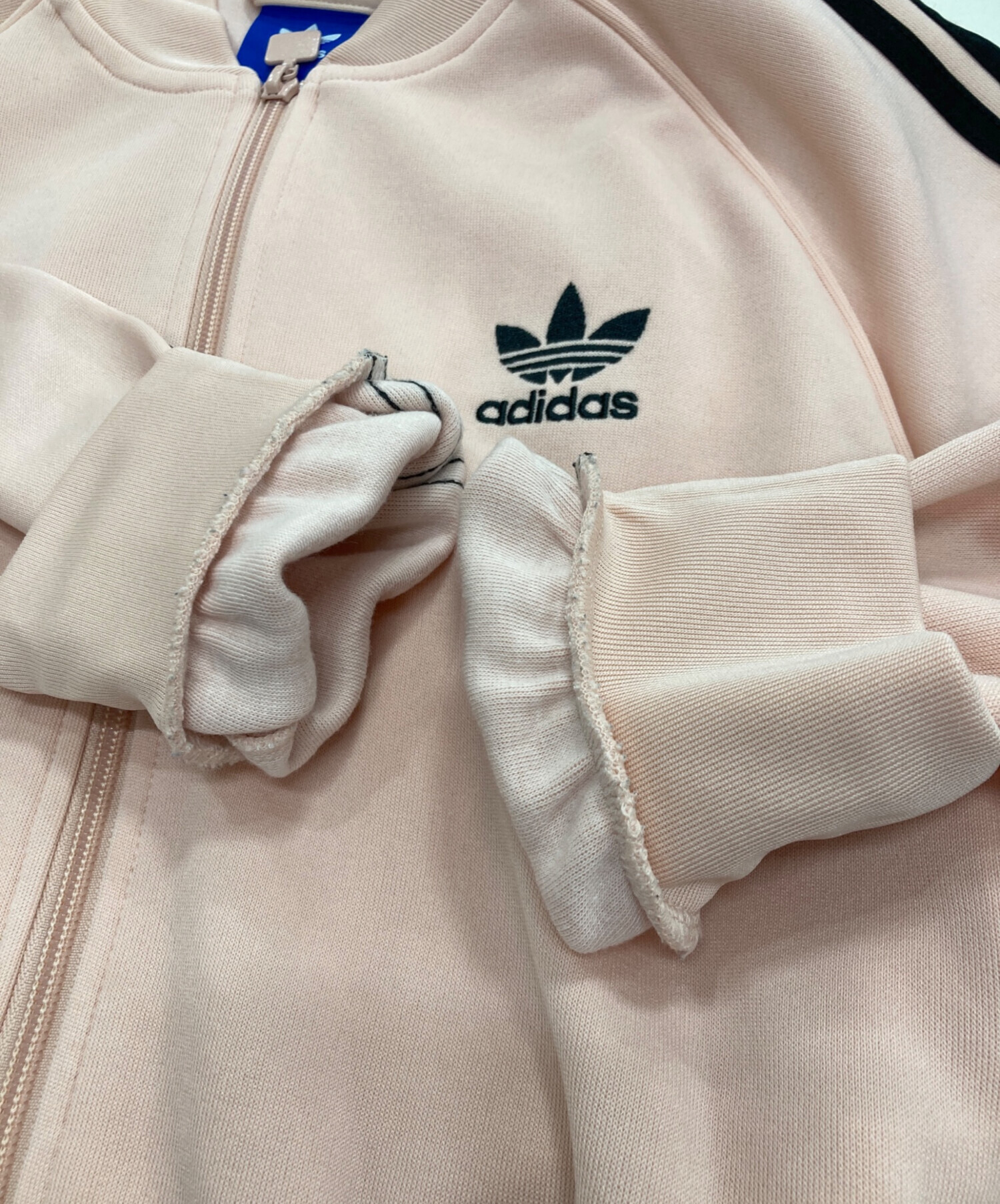 タグ付き新品未使用 トラックジャケット 中古・古着通販】adidas (アディダス) トラックジャケット ピンク