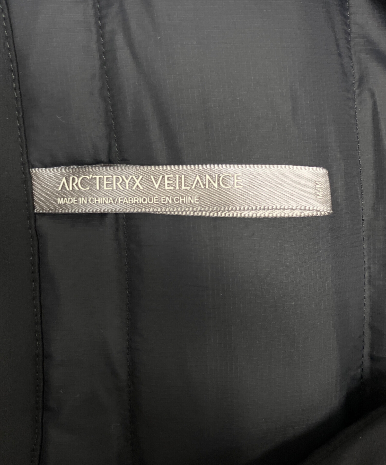 限定セール極美品ARCTERYXVEILANCECONDUITDOWNVEST 中古・古着通販】ARC'TERYX VEILANCE (アークテリクスヴェイランス