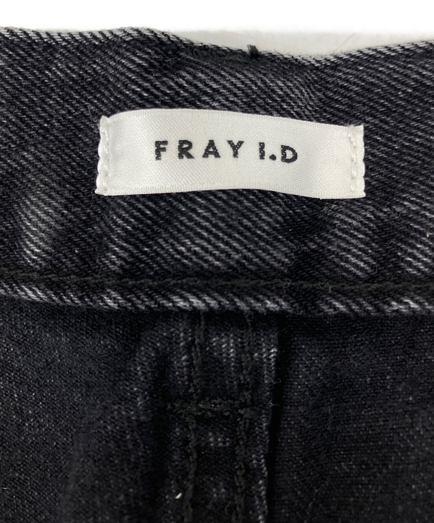 中古・古着通販】FRAY ID (フレイ アイディー) カットアウトバレル