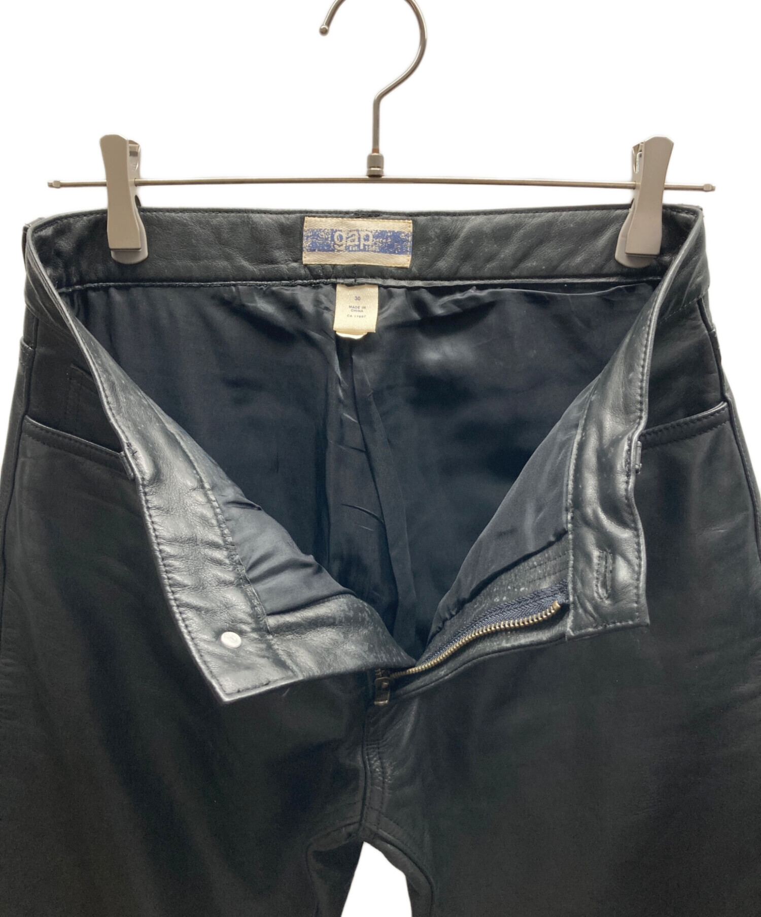 中古・古着通販】GAP (ギャップ) レザーパンツ ブラック サイズ:30