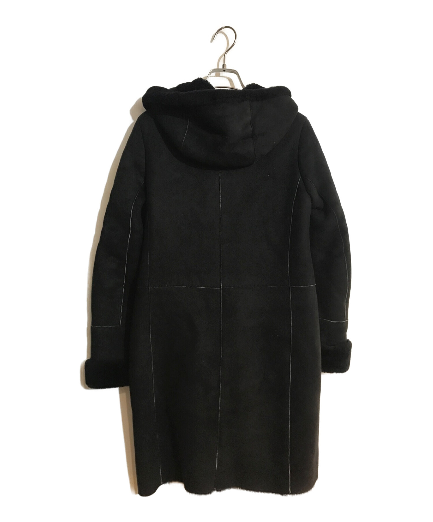 【EMMETI】リアルムートン ダッフルコート イタリア製 ４０サイズ EMMETI【エンメティ】ムートンダッフルコート MONTY SP MOUTON