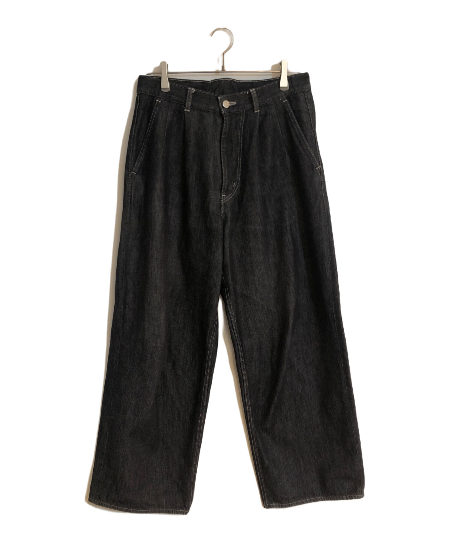 グラフペーパー Colorfast Denim Two Tuck Pants 1 グラフペーパー Colorfast Denim Two Tuck Pants