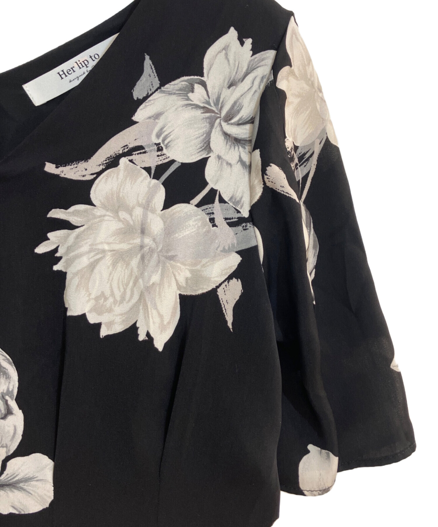中古・古着通販】HER LIP TO (ハーリップトゥ) Monochrome Peony Satin 