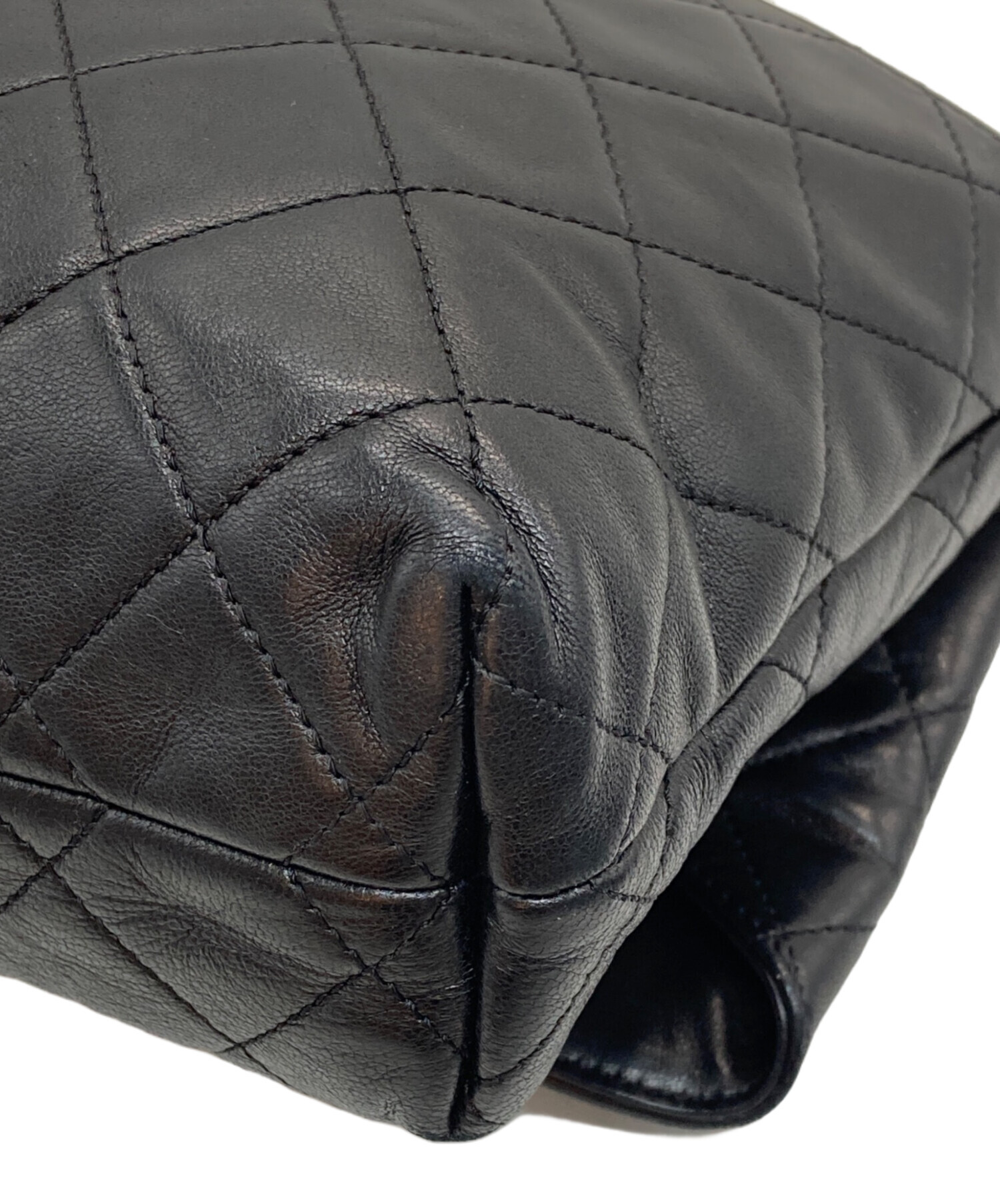中古・古着通販】CHANEL (シャネル) ラムスキンターンロックチェーン