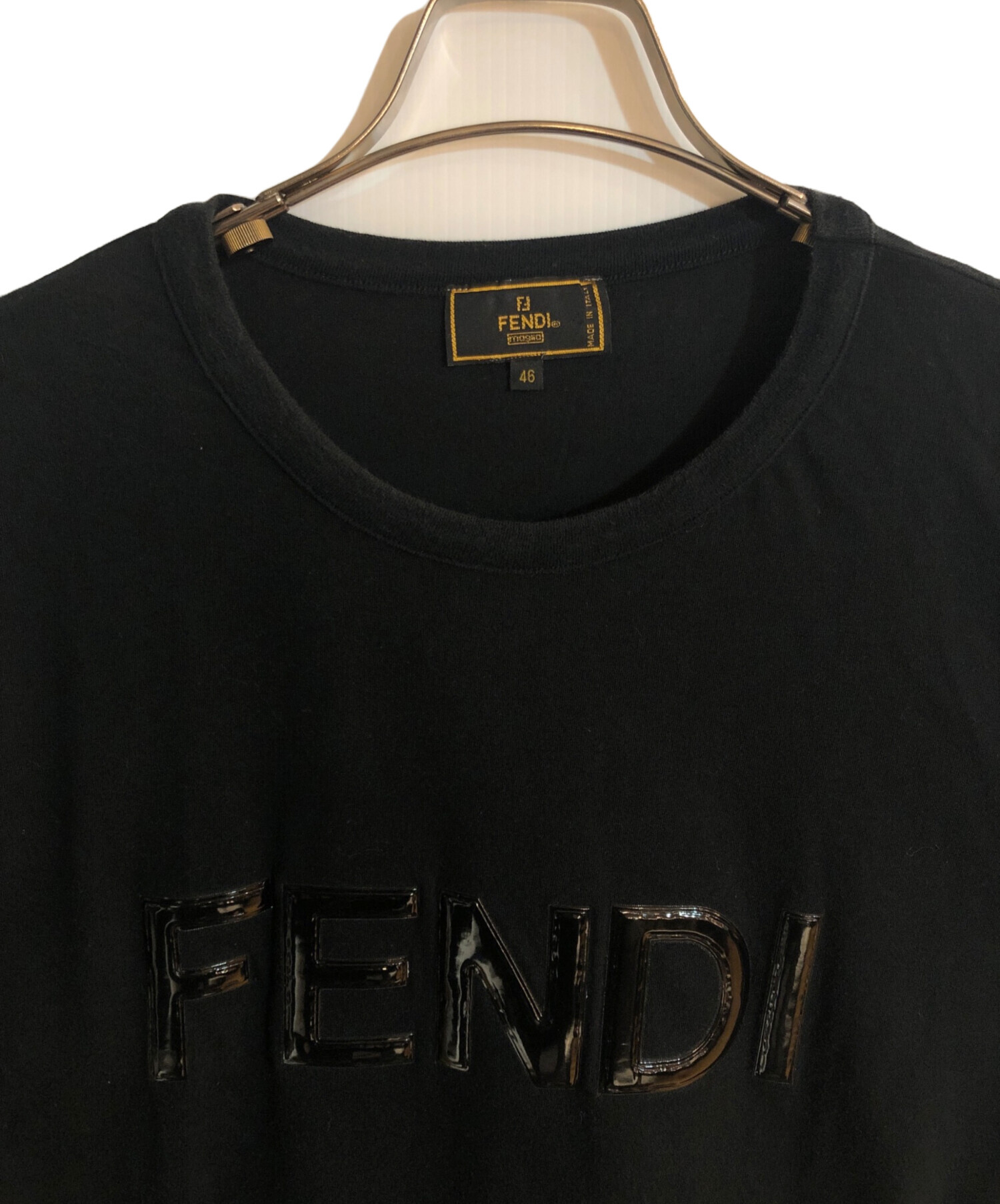 値下げ価格美品FENDIタイ付き長袖シャツ ブラックハンガー付き イタリア製 FENDI（シャツ）のフリマアイテム一覧