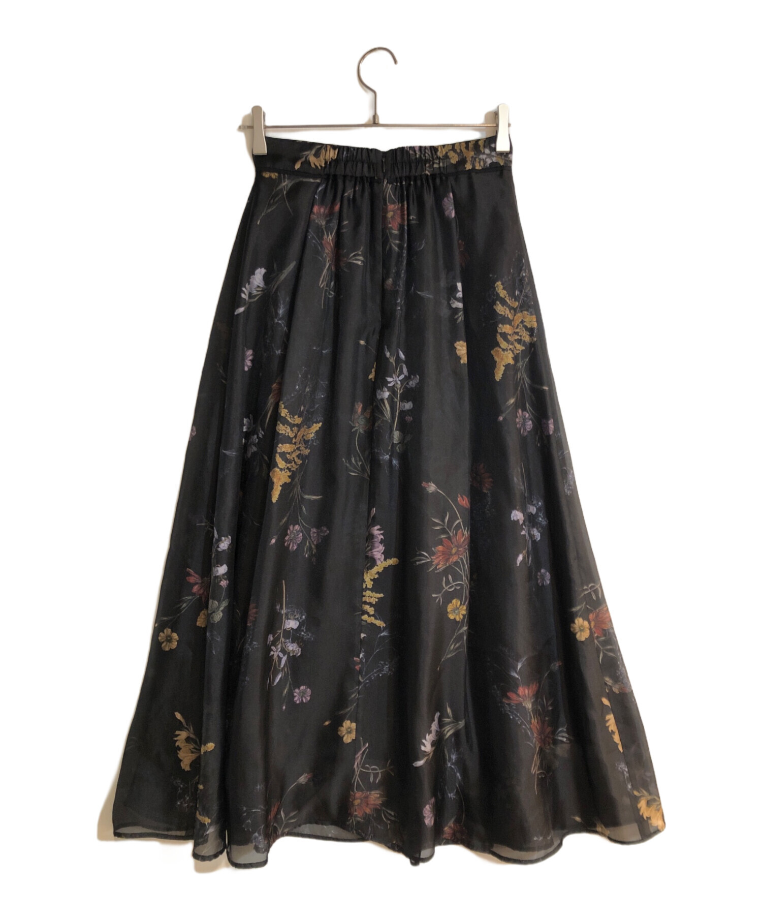 【タグ付新品未使用】FRAY I.Dボタニカルプリントシアータックパフブラウス 新品タグ付き】FRAY I.D ボタニカルプリントシアータックパフブラウス