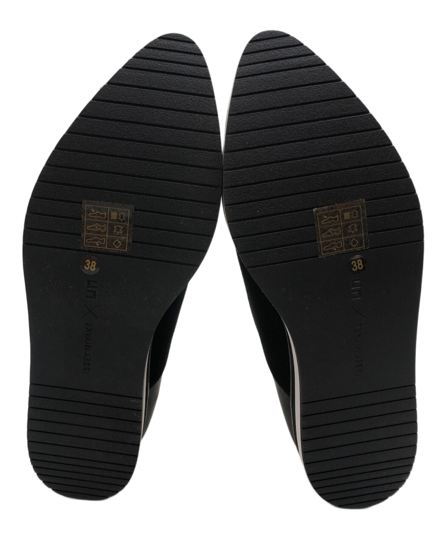 【良品】イッセイミヤケ× UNTED NUDE 38〈参考価格52,000円〉 中古・古着通販】ISSEY MIYAKE (イッセイミヤケ) UNITED NUDE