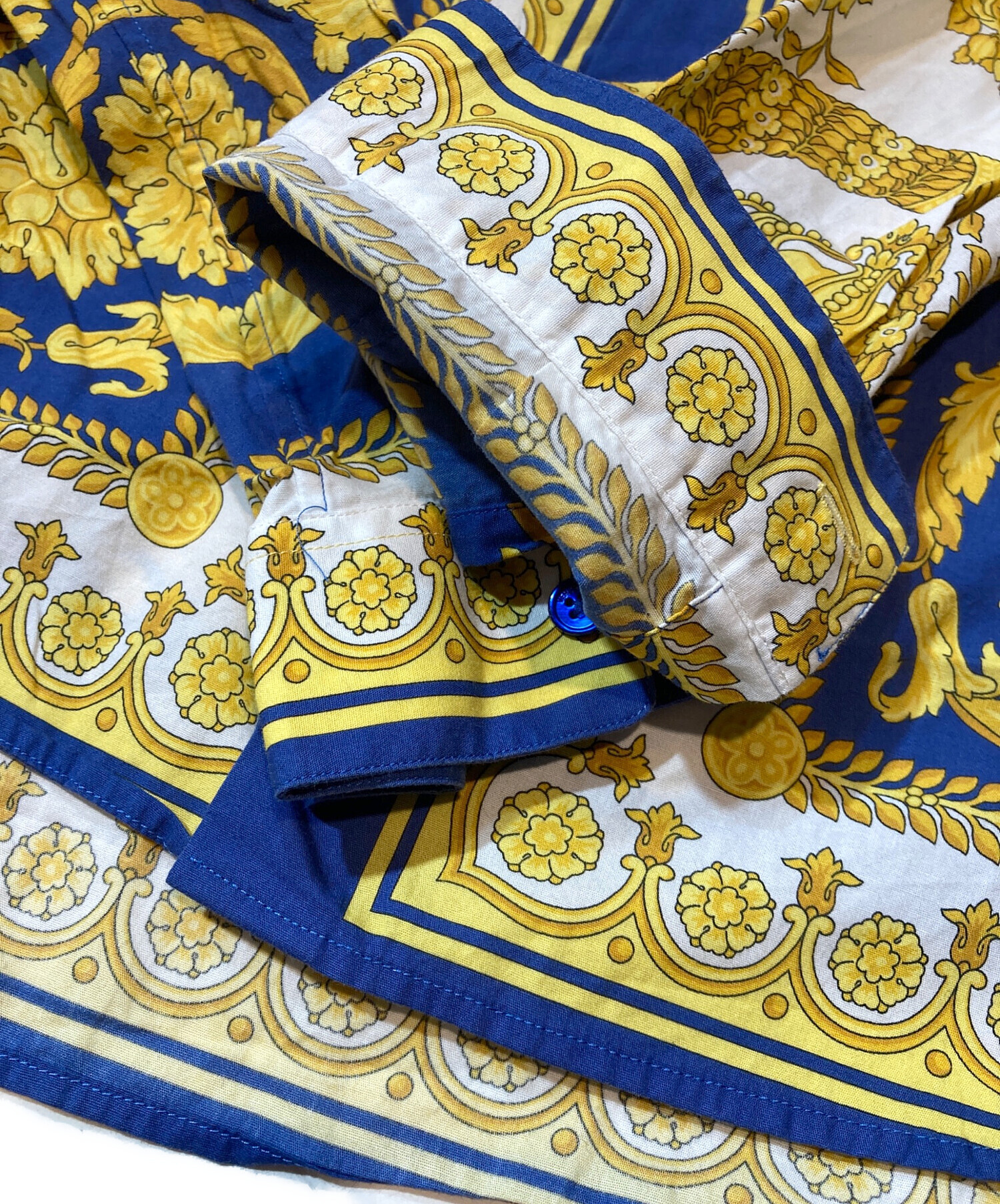 中古・古着通販】VERSACE (ヴェルサーチェ) メデューサ柄ドレスシャツ