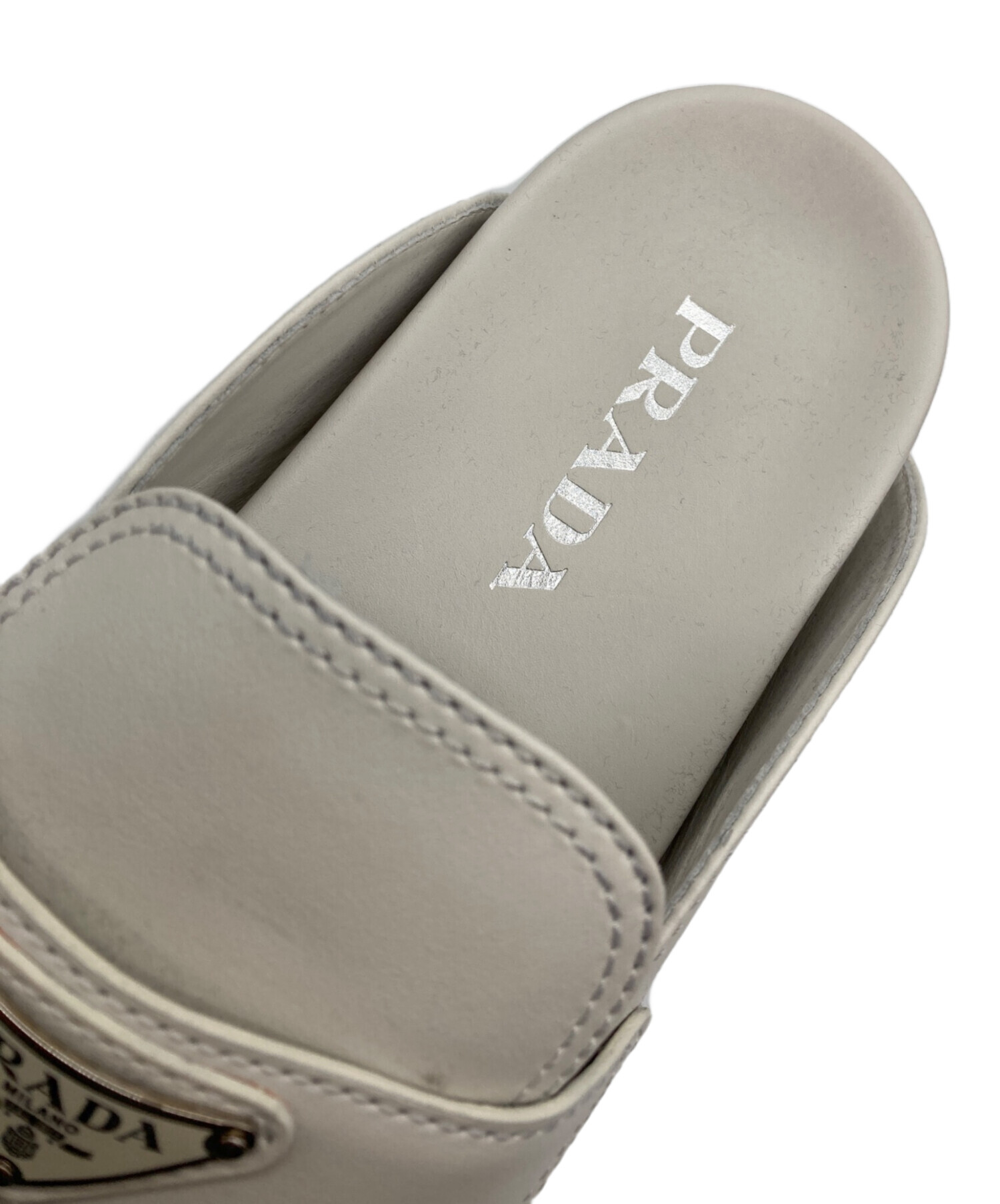 中古・古着通販】PRADA (プラダ) トライアングルプレートレザー