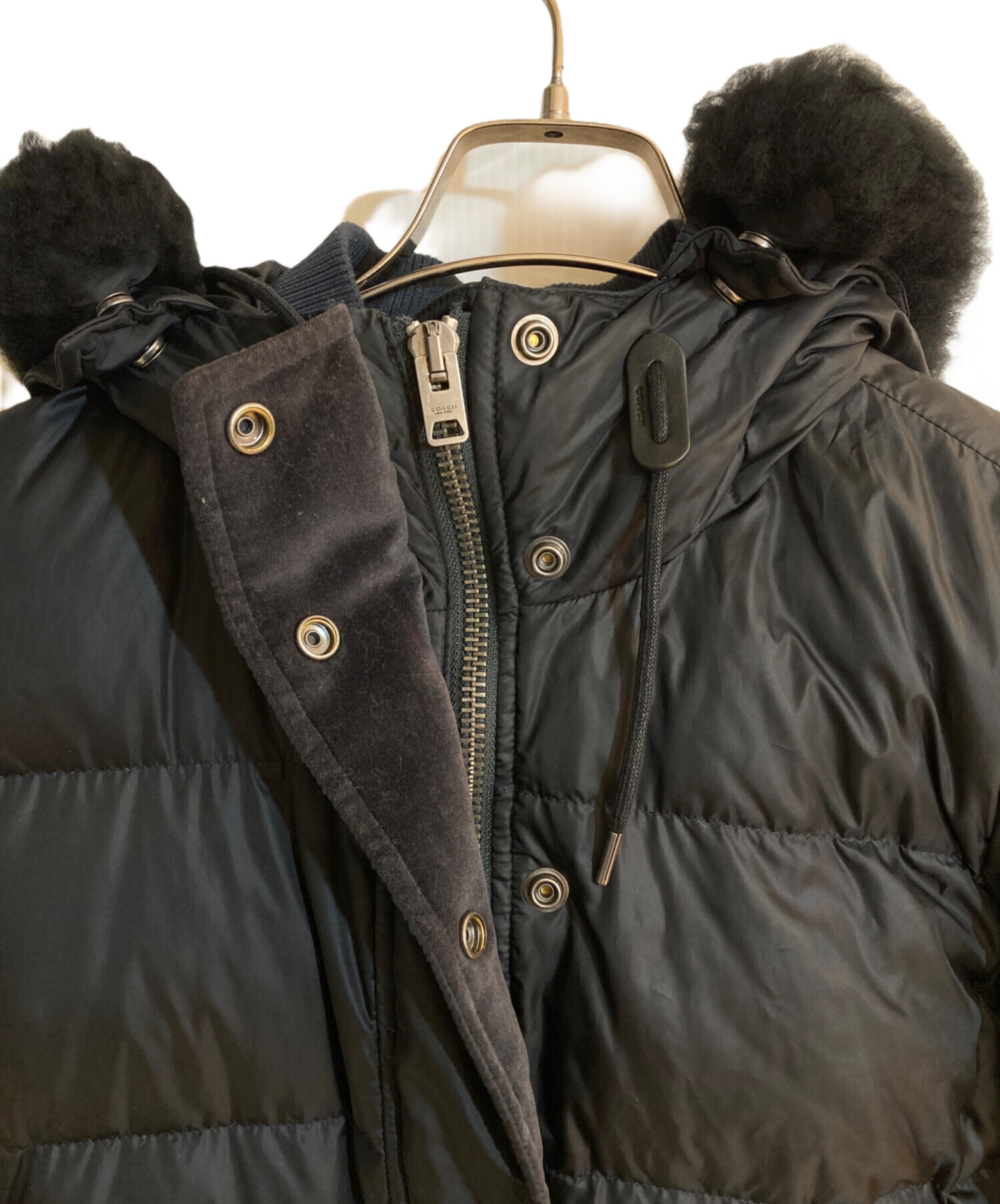 コーチ　ダウンコート 中古・古着通販】COACH (コーチ) Cロゴ ダウンコート ブラック サイズ