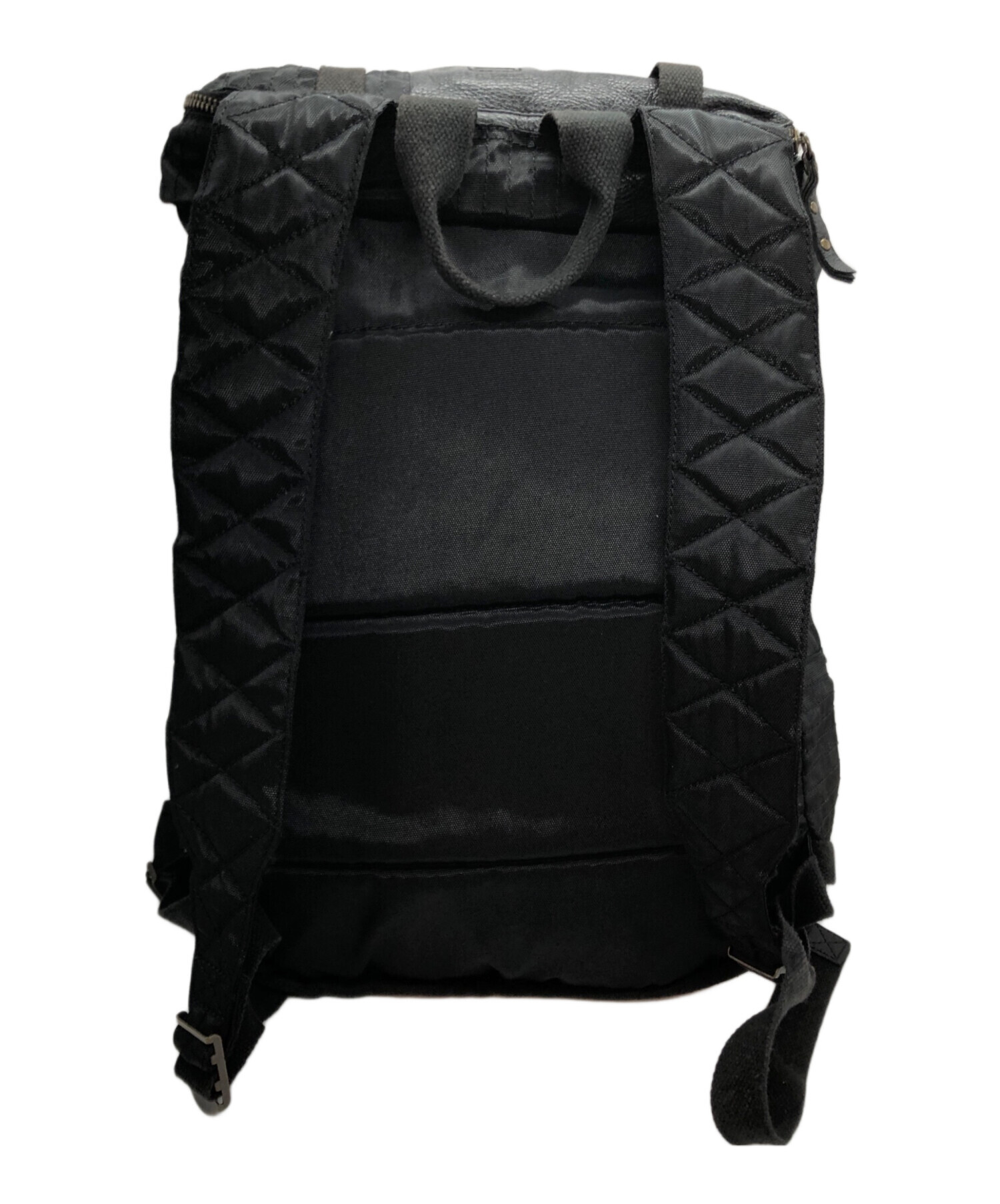 【美品】diesel リュック　ブラック 中古・古着通販】DIESEL (ディーゼル) アーカイブメタルロゴレザー