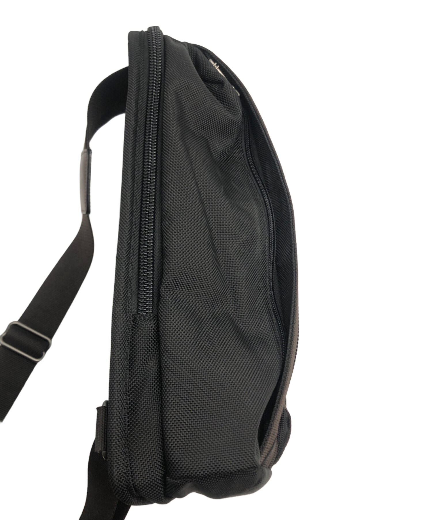 中古・古着通販】TUMI (トゥミ) アウロラスリングバッグ ブラック