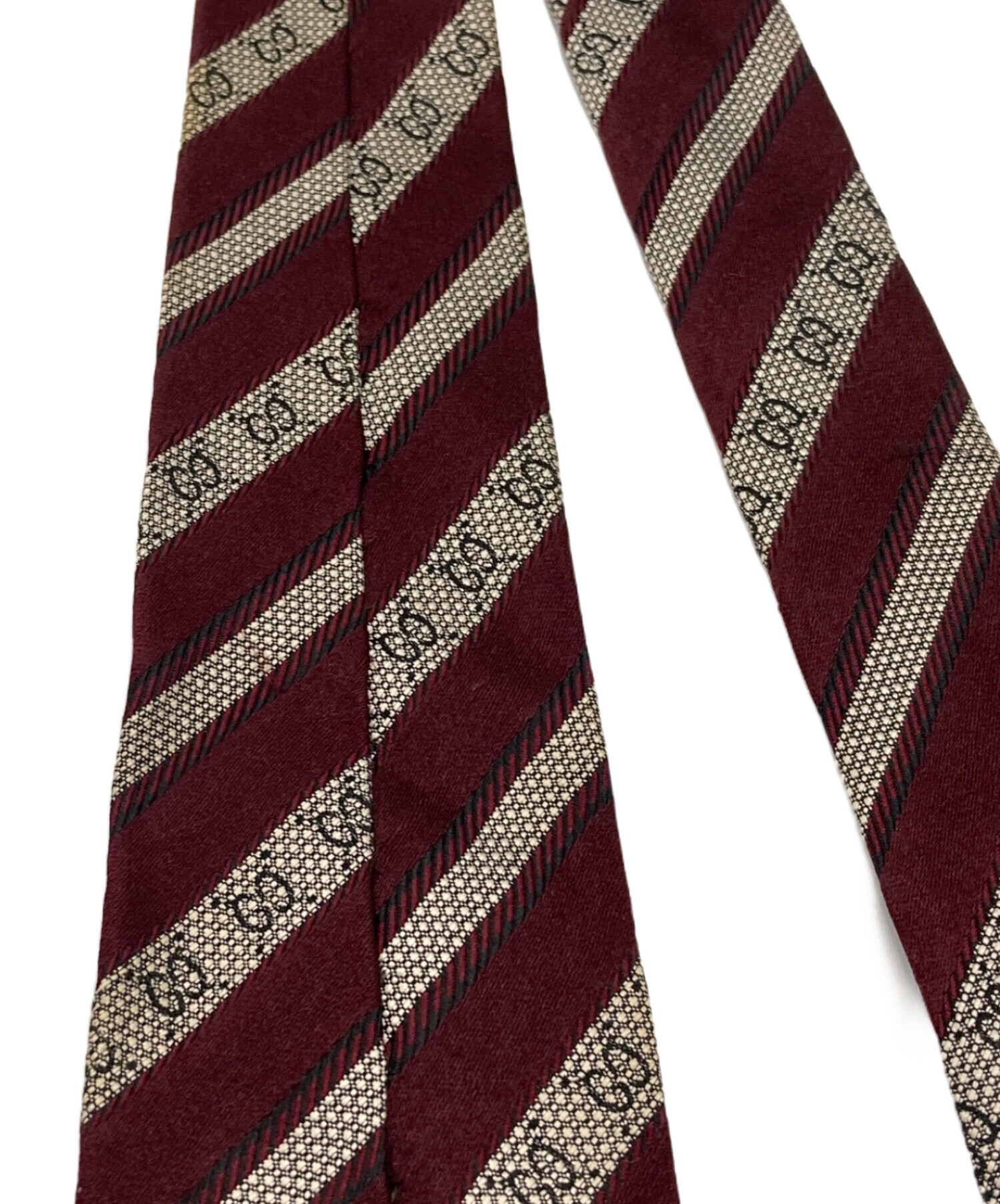 美品 GUCCI グッチ シルク 100％ ボルドー ワインレッド ネクタイ 中古・古着通販】GUCCI (グッチ) シルクネクタイ ワインレッド サイズ