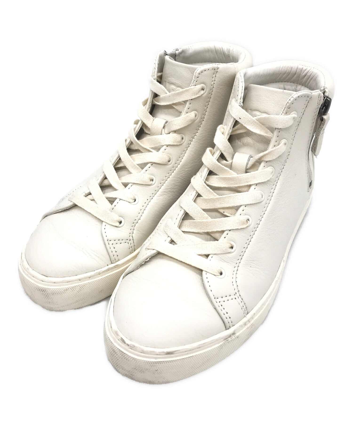 UGG ハイカットスニーカー 中古・古着通販】UGG (アグ) ハイカットスニーカー ホワイト