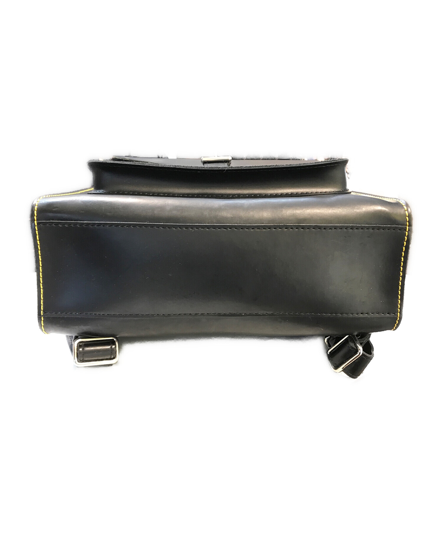 美品　Dr. Martens スモールレザーバックパック AC989003 正規取扱店 Dr.Martens (ドクターマーチン) AC989003 SMALL LEATHER