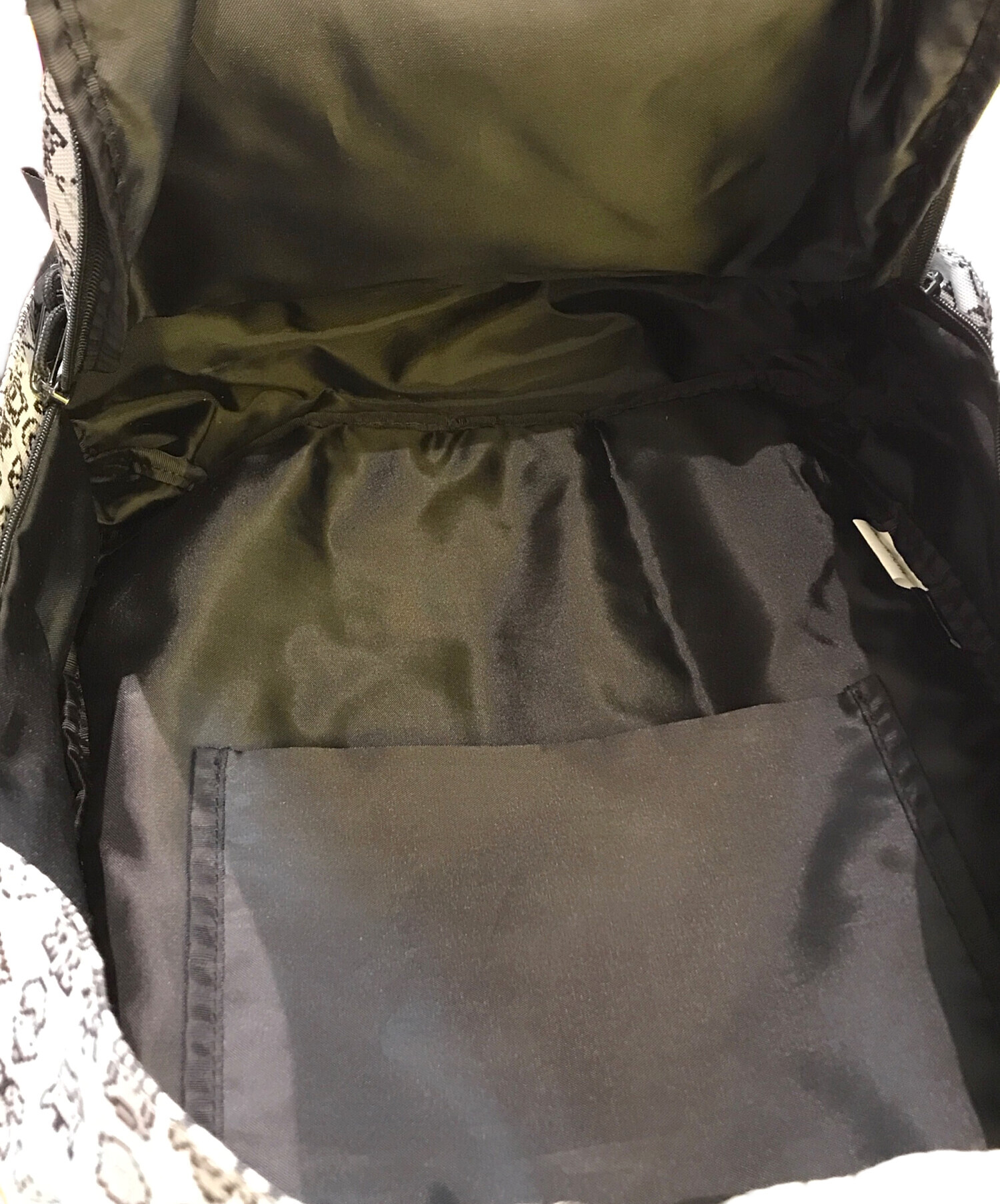 中古・古着通販】OUTDOOR (アウトドア) ドット柄コラボリュック グレー 