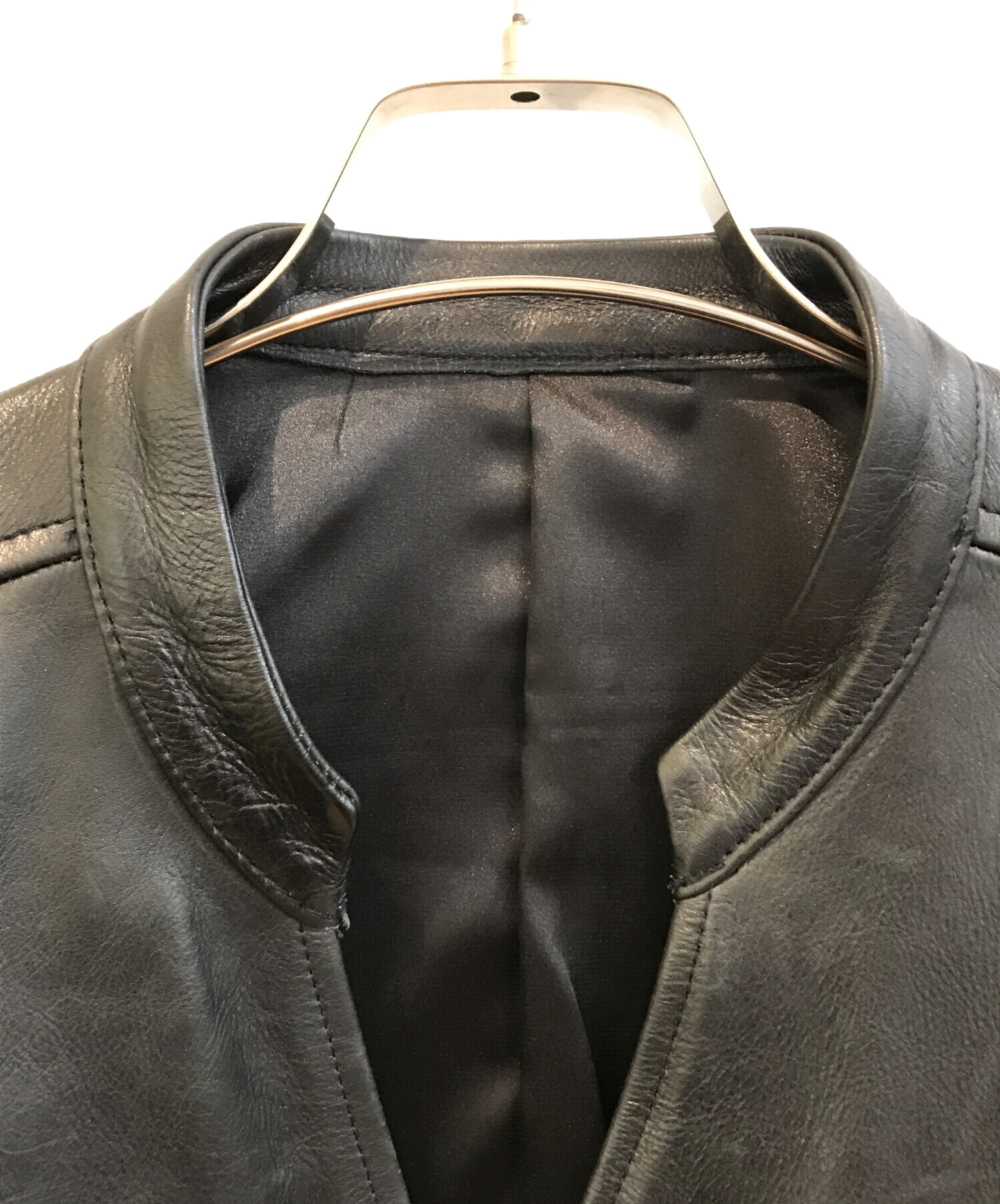 中古・古着通販】NO ID. (ノーアイディー) カウレザーVネックシングル
