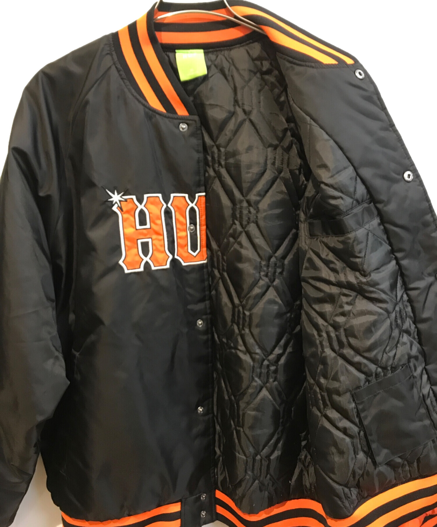 中古・古着通販】HUF (ハフ) SATIN BASEBALL JACKET ブラック×オレンジ