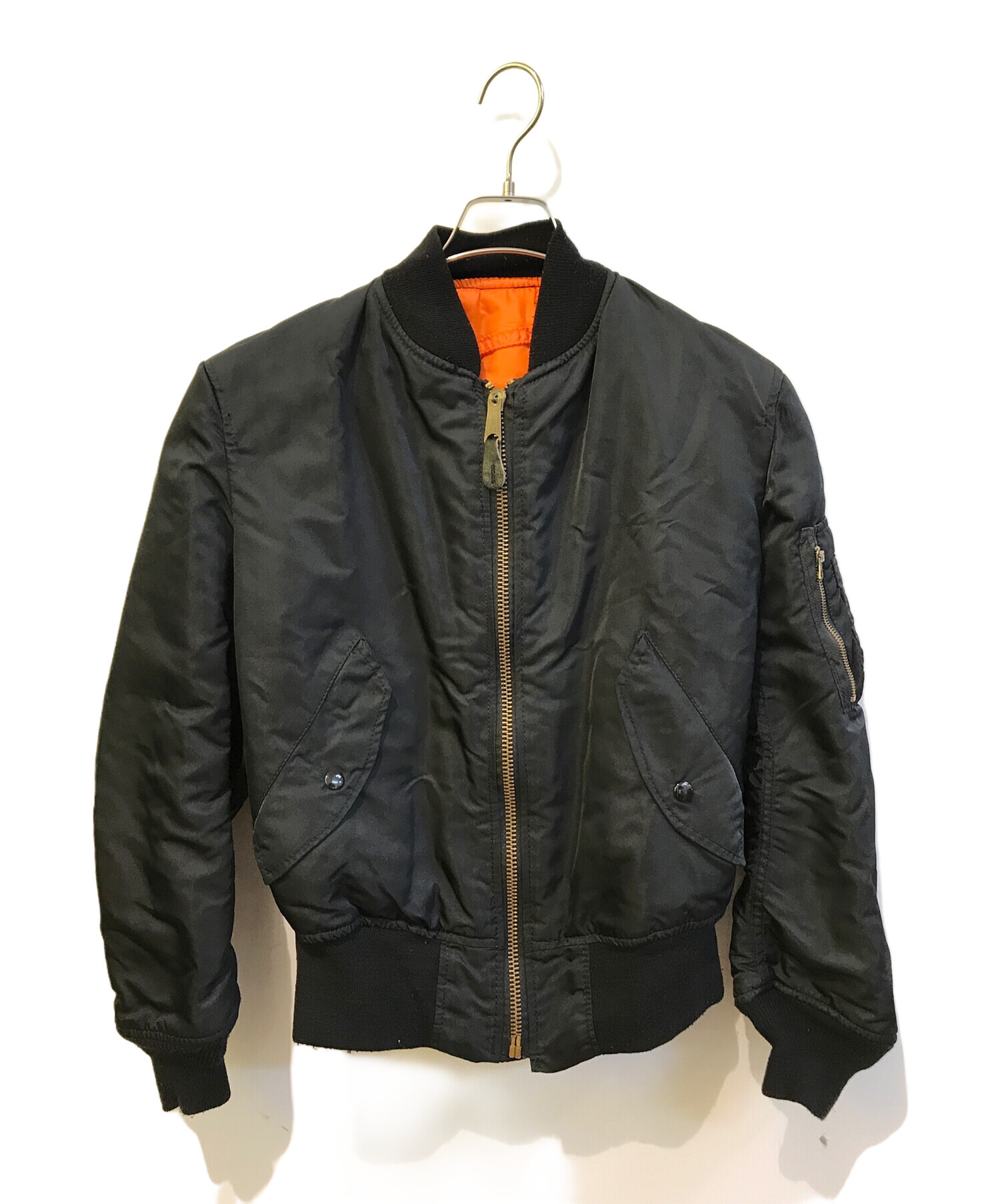 中古・古着通販】ALPHA (アルファ) MA-1ジャケット MIL-J-82790J 中古・古着通販】ALPHA (アルファ) MA-1ジャケット MIL-J-82790J