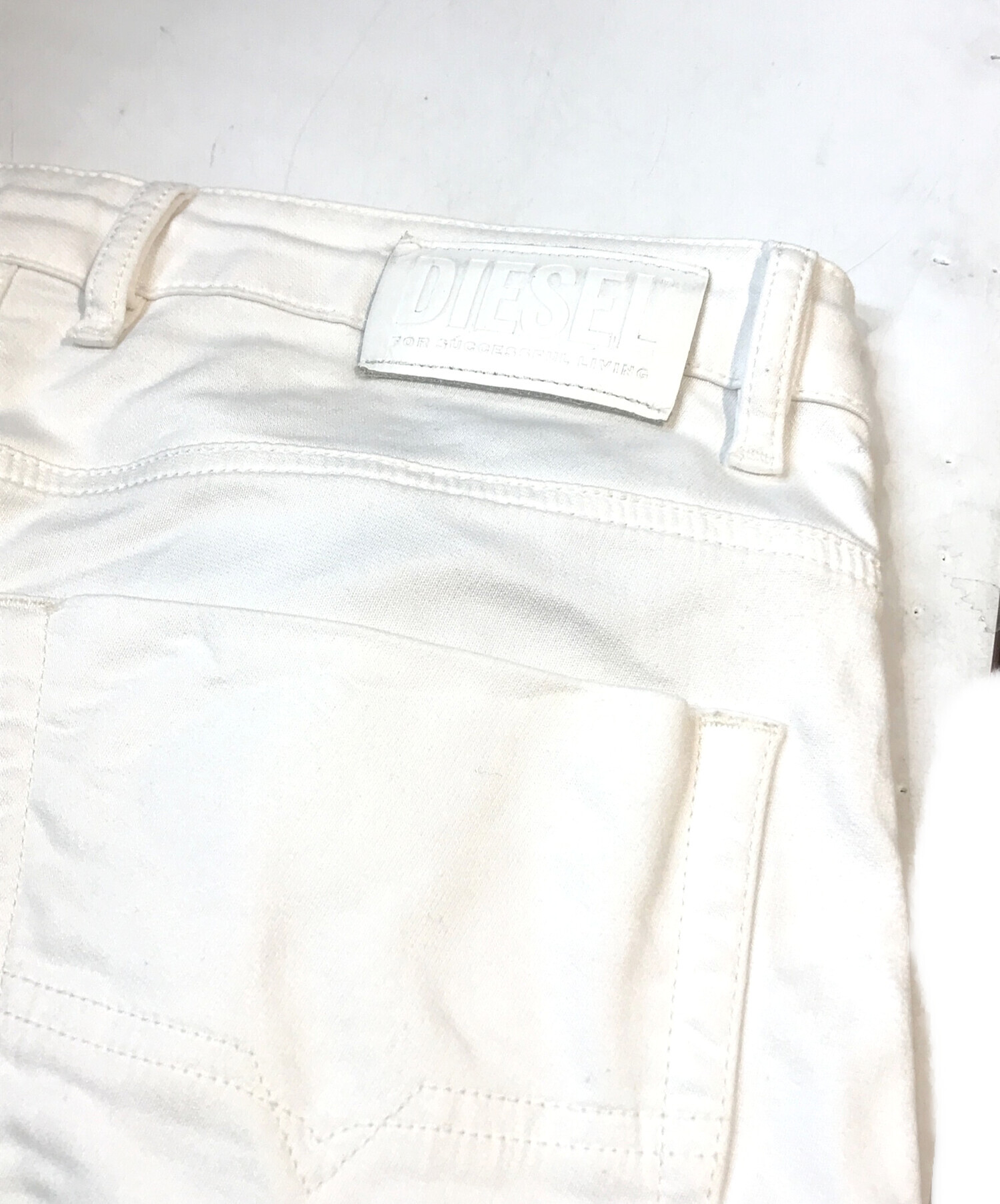 中古・古着通販】DIESEL (ディーゼル) デニムパンツ ホワイト サイズ