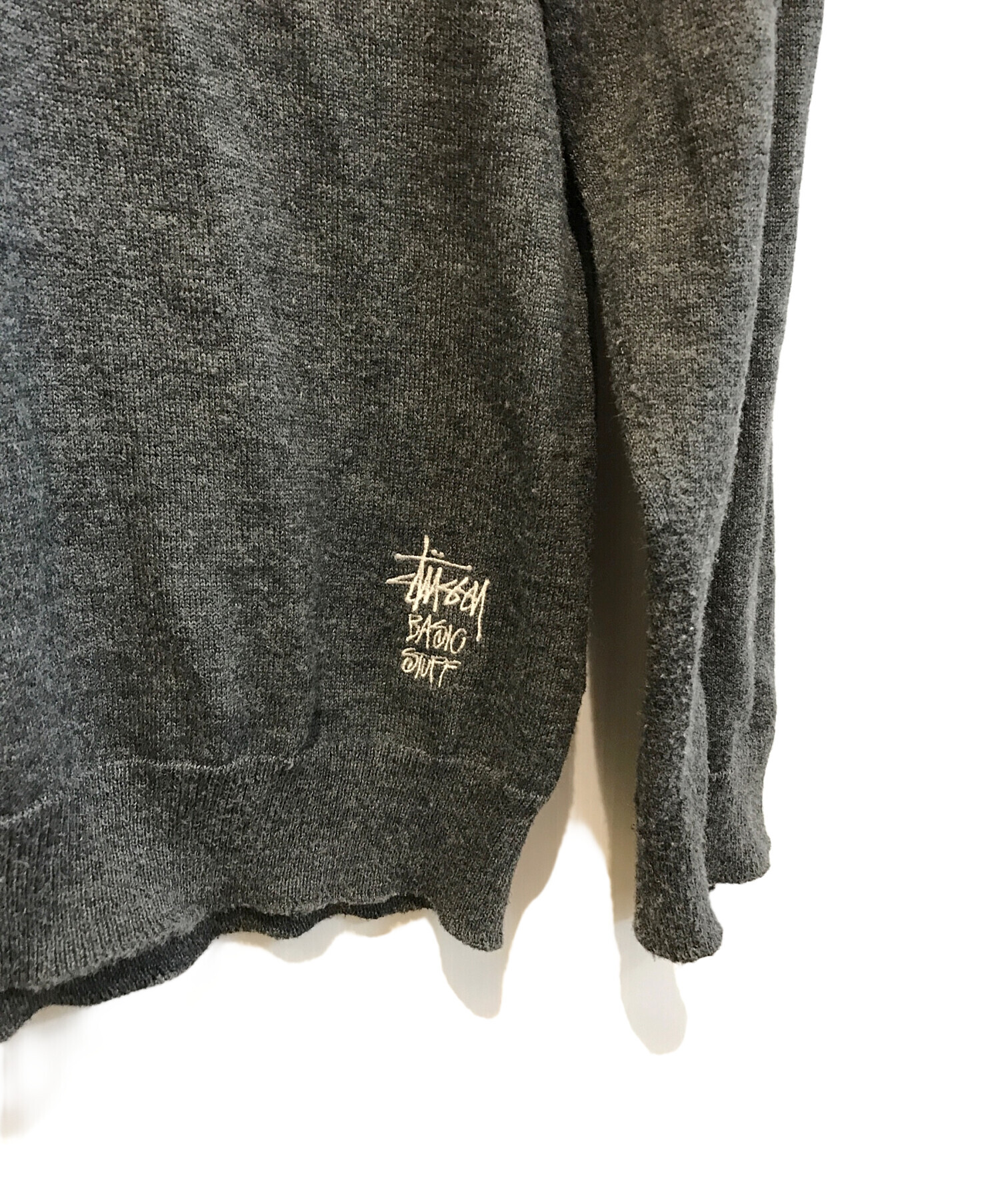 中古・古着通販】stussy (ステューシー) ロゴ刺繍クルーネックニット