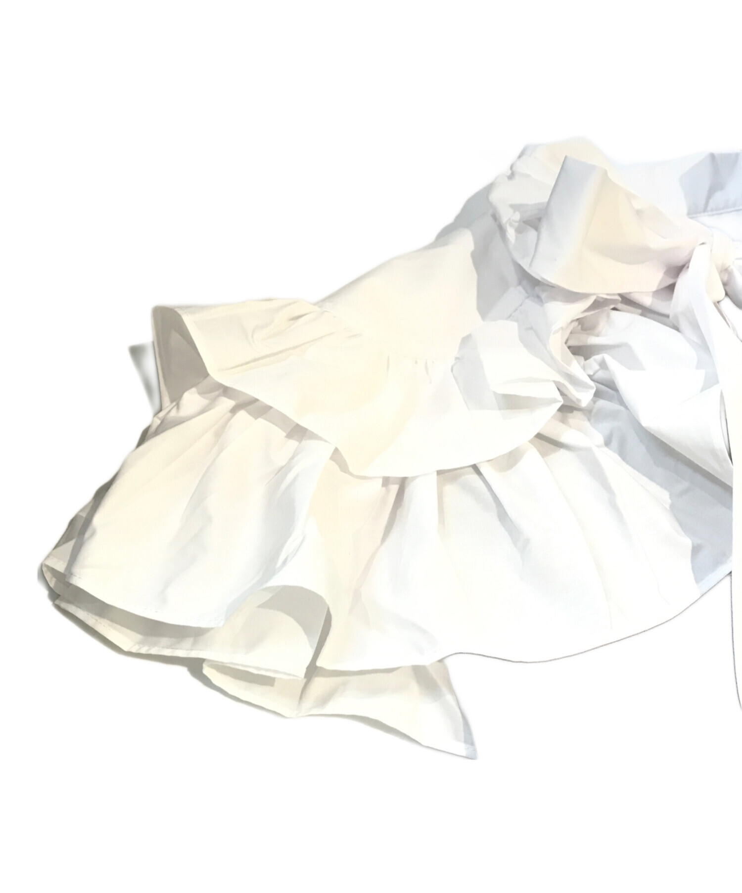 セール1点のみBibiy IRIS RUFFLE TOP ホワイト Bibiy. IRIS RUFFLE TOP フリルタンクトップ ワンピース - メルカリ