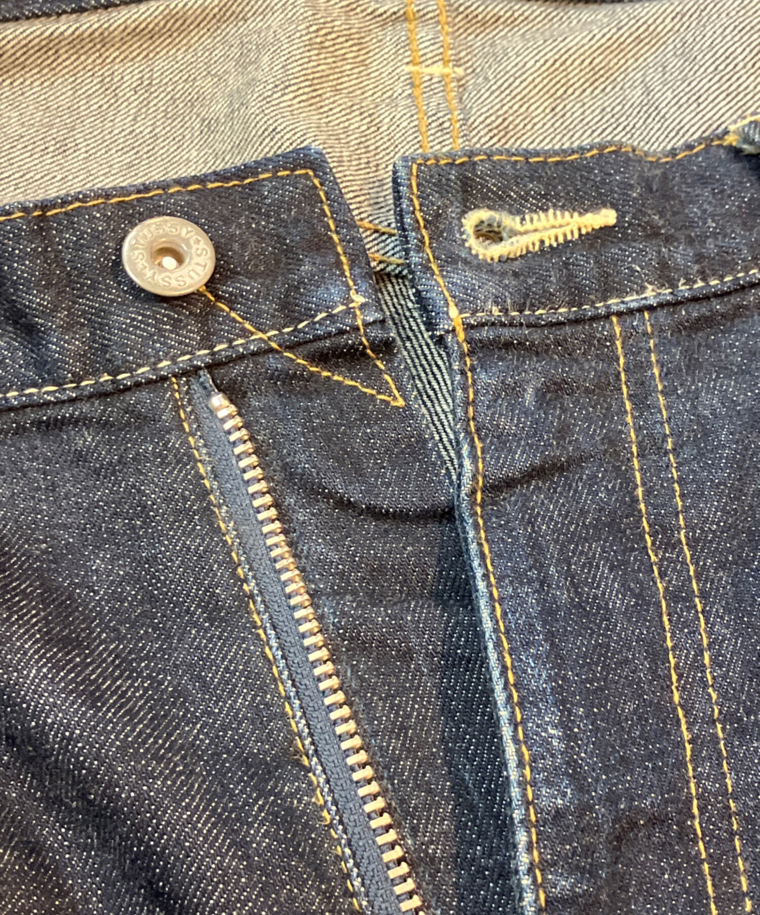 中古・古着通販】stussy (ステューシー) バックプリントデニムパンツ