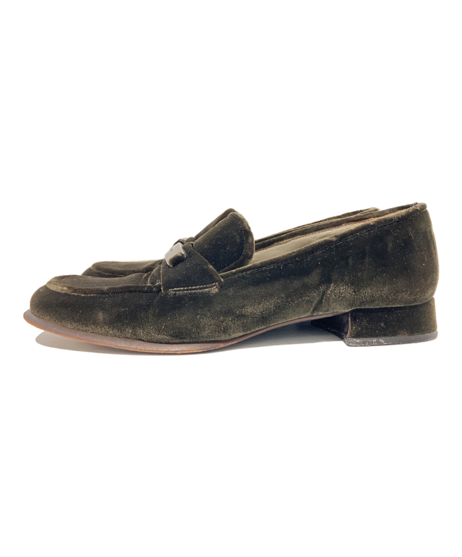 PRADA ローファー サイズ36（日本23cm）美品 中古・古着通販】PRADA (プラダ) ベロアローファー カーキ サイズ:36