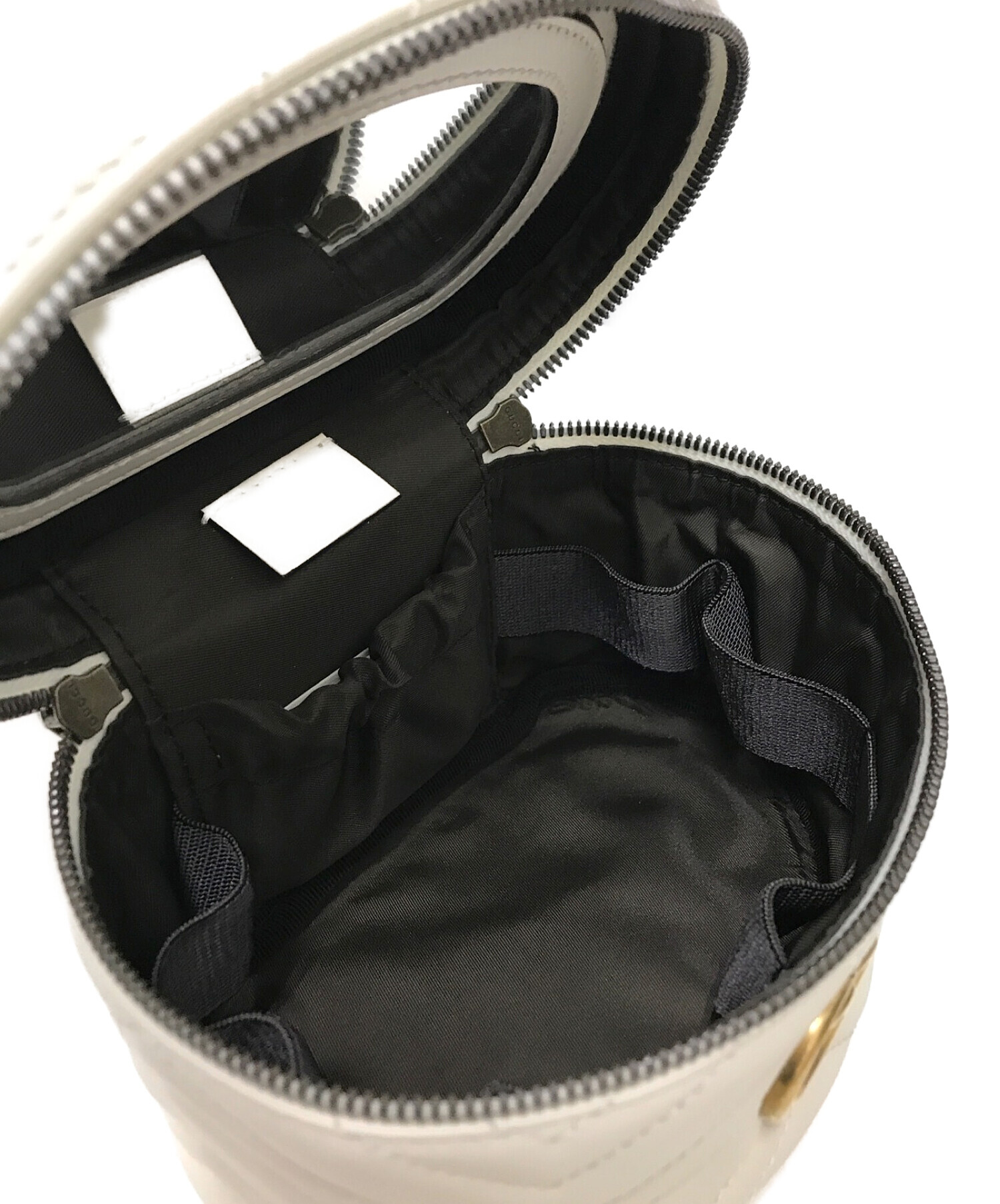 中古・古着通販】GUCCI (グッチ) バニティバッグ アイボリー 中古・古着通販】GUCCI (グッチ) バニティバッグ アイボリー