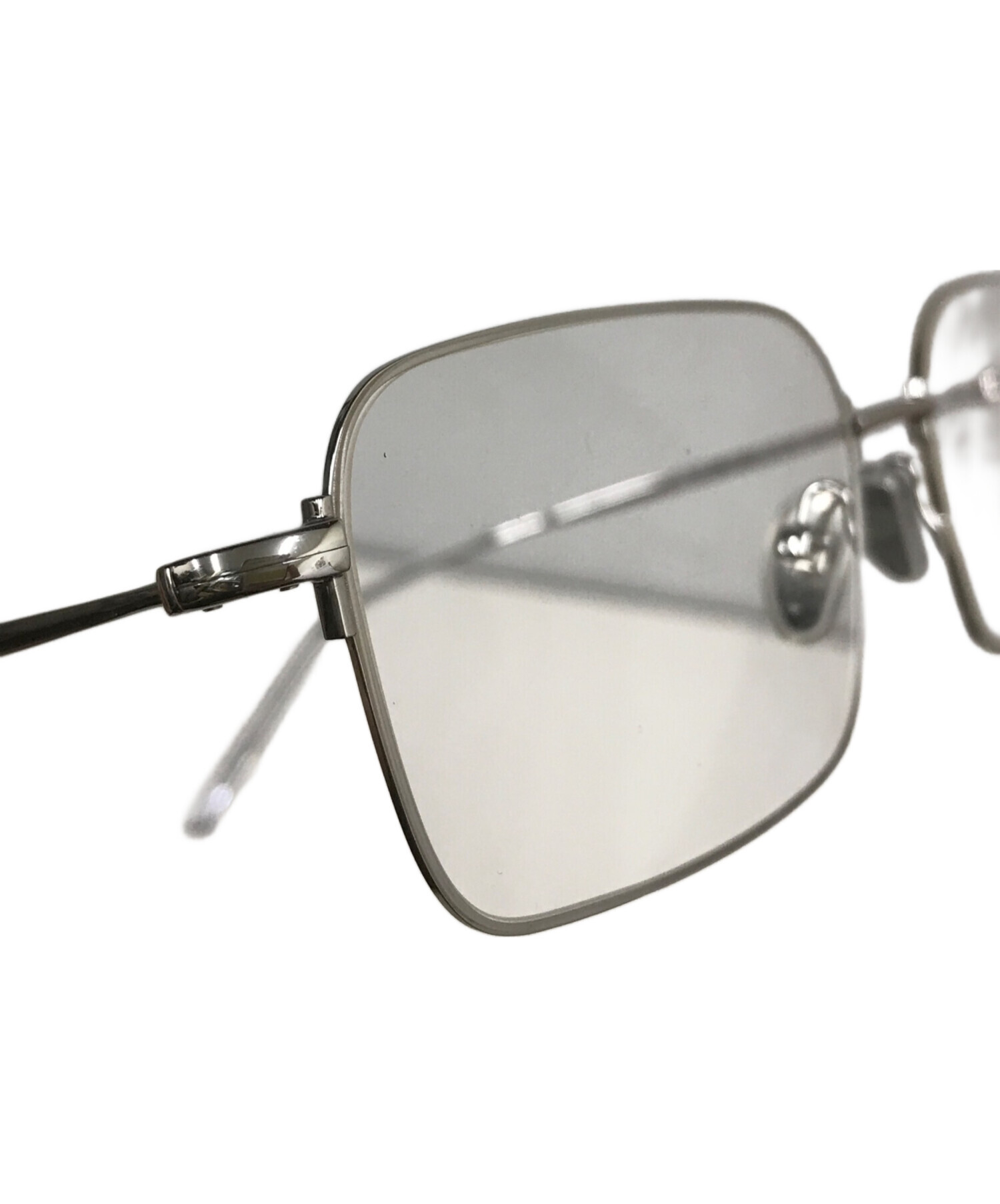 BALENCIAGAシルバーメガネ 唯一無二の個性を纏う【BALENCIAGA】シルバー クリアレンズ