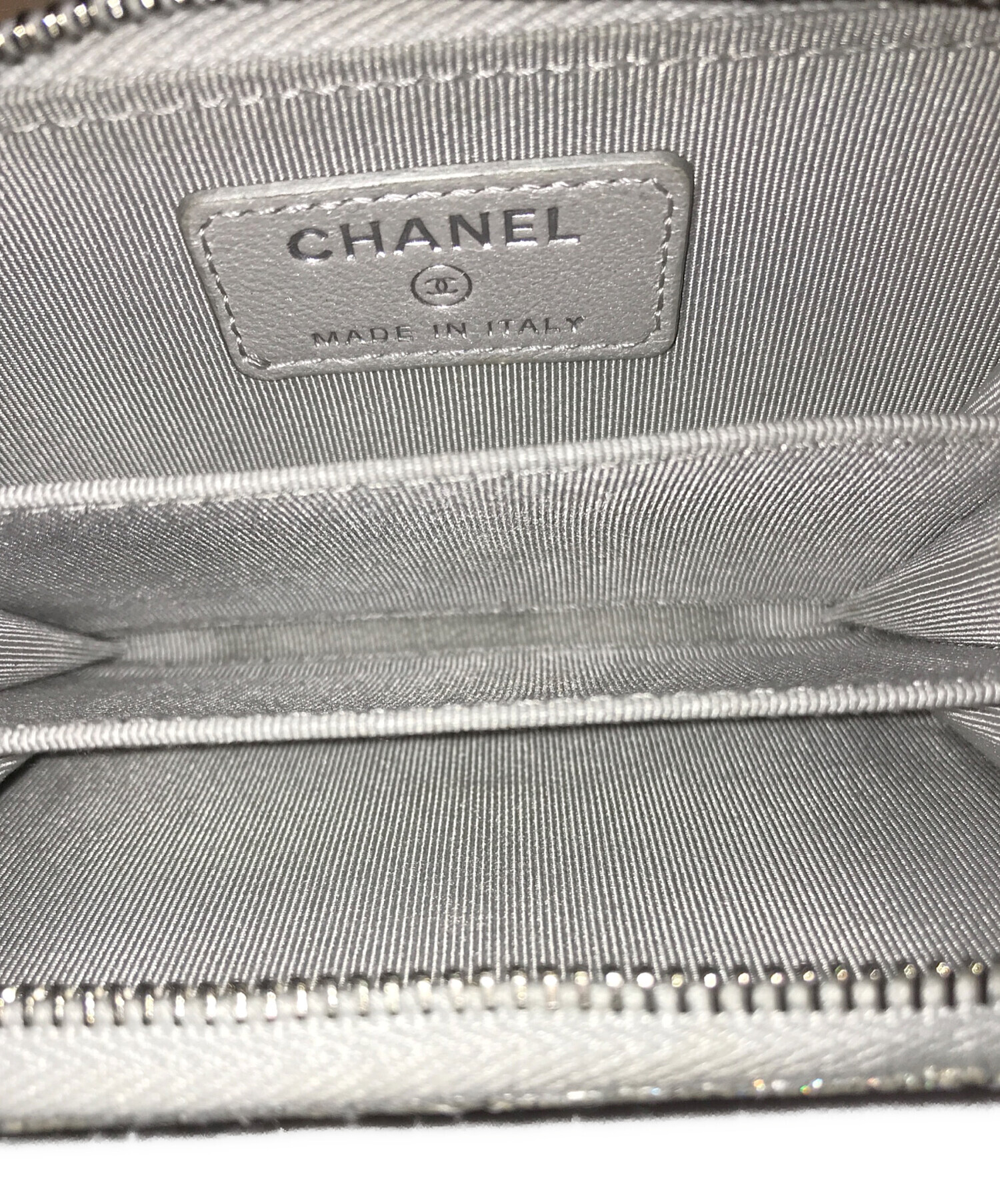 中古・古着通販】CHANEL (シャネル) マトラッセ ココマーク ジップ メタリックコインパース グレー｜ブランド・古着通販  トレファク公式【TREFAC FASHION】スマホサイト