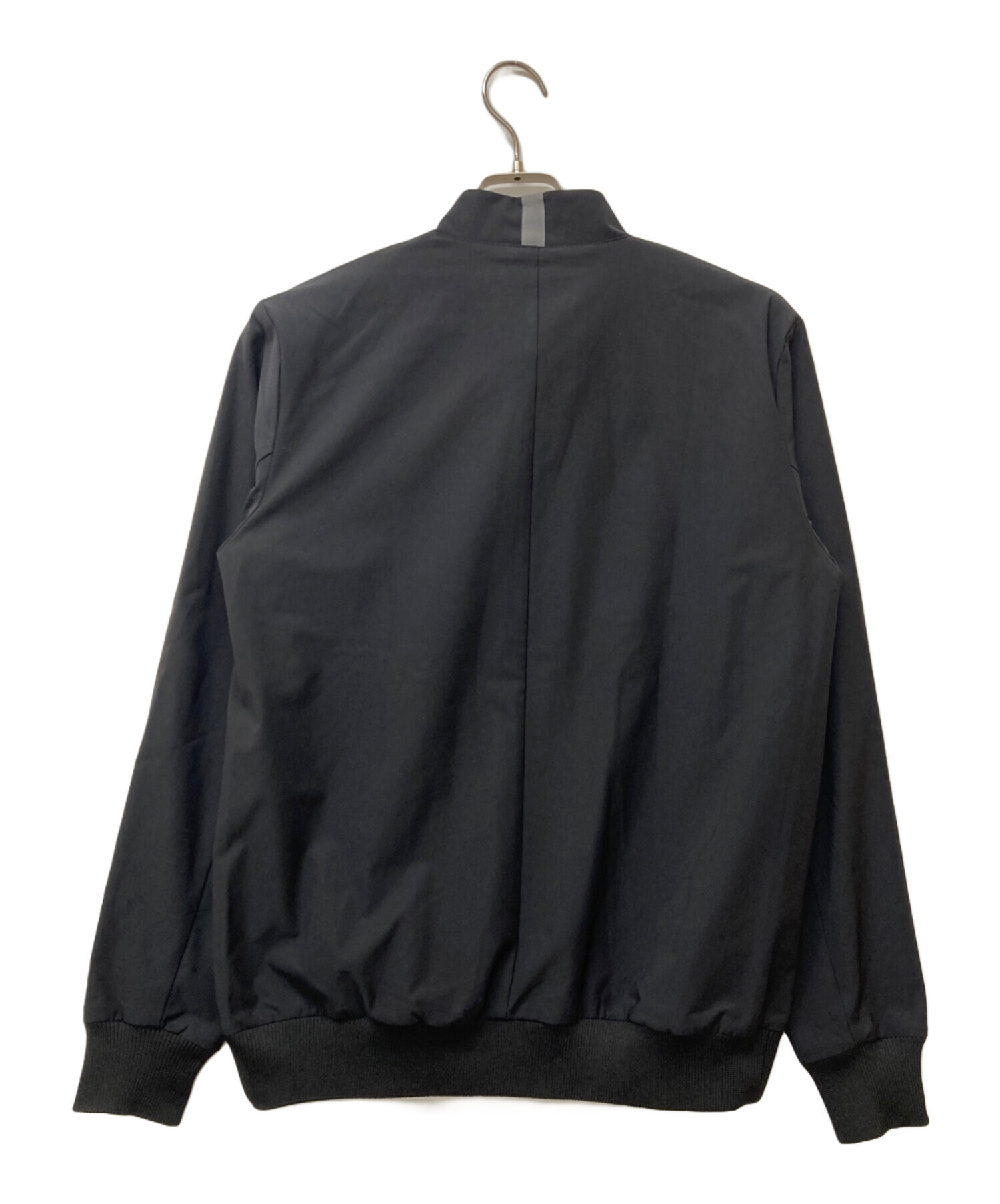 【極美品】デサントゴルフ レクタス ストレッチ ボンバージャケット 黒 MA1 レクタスストレッチボンバージャケット【アウトレット】 | デサント