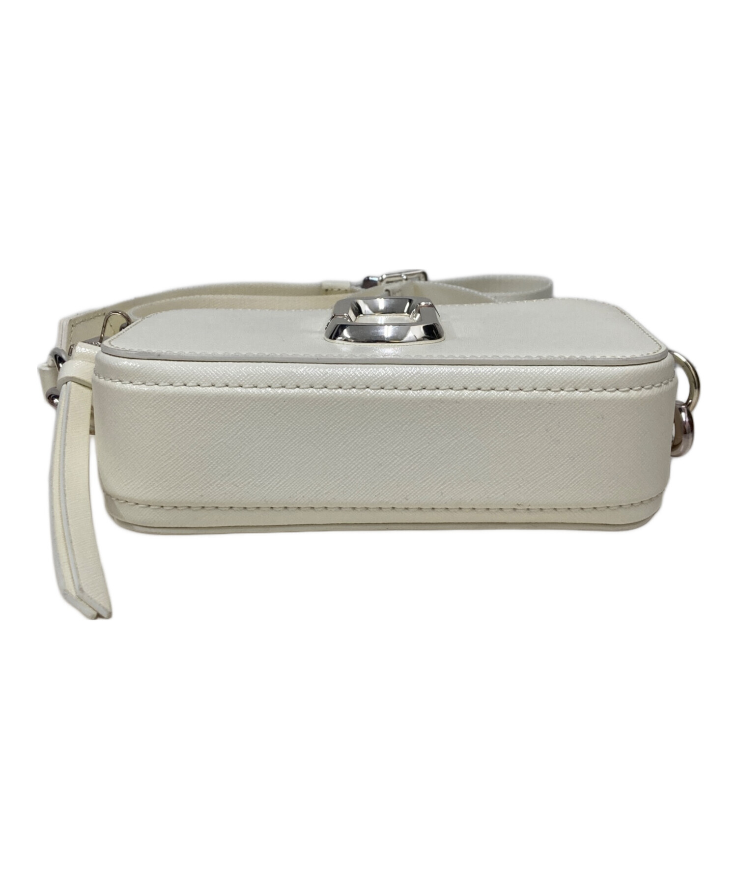 中古・古着通販】MARC JACOBS (マークジェイコブス) ザ スナップ 中古・古着通販】MARC JACOBS (マークジェイコブス) ザ スナップ
