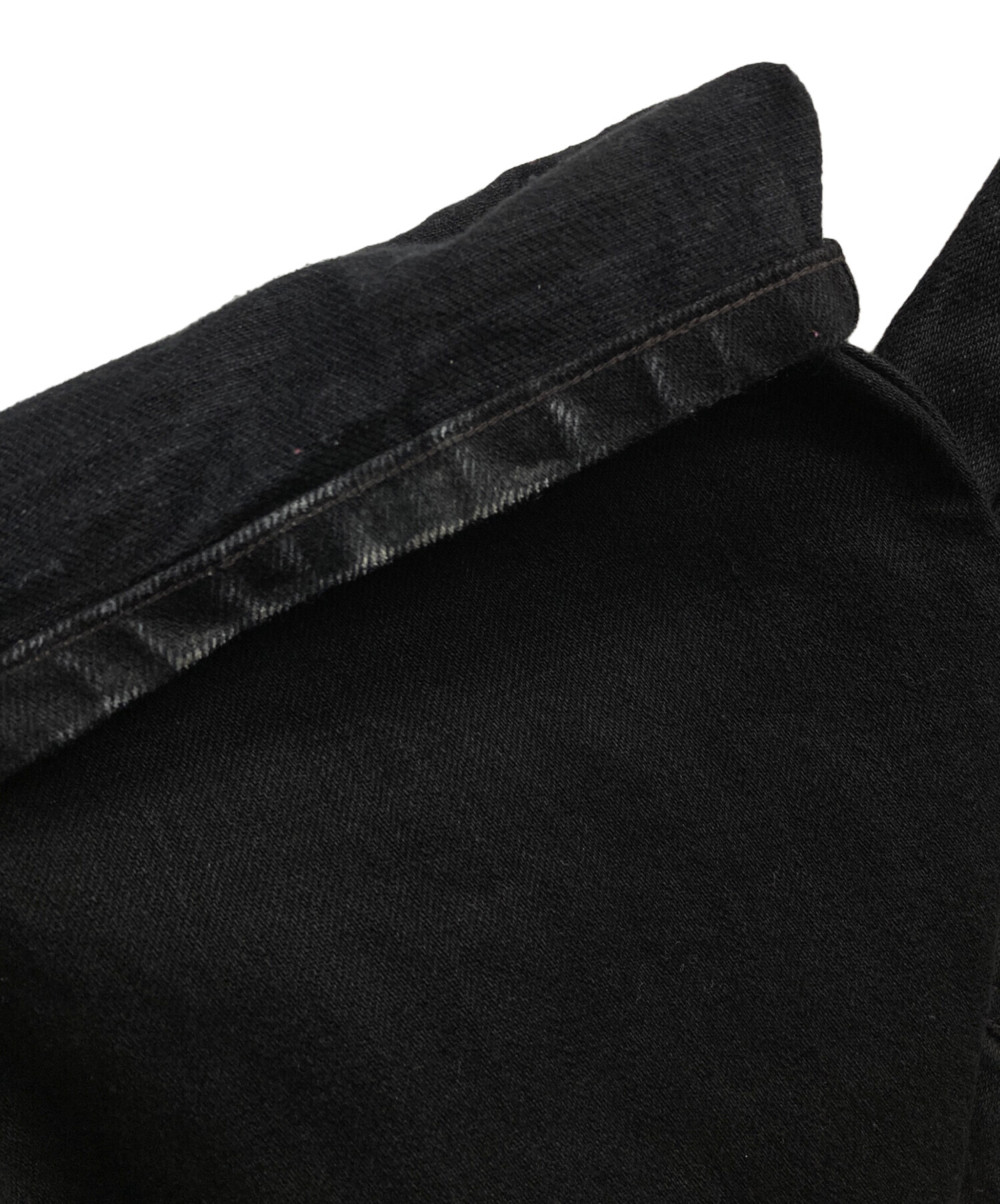 中古・古着通販】COMOLI (コモリ) ブラックデニム ベルテッドパンツ