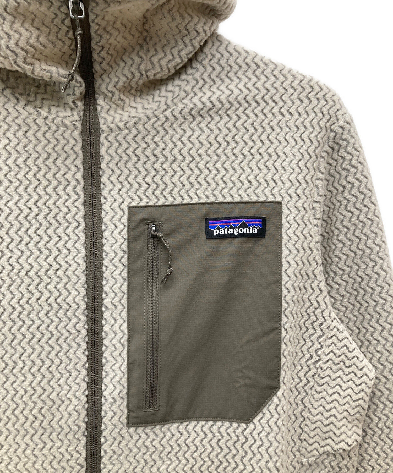 パタゴニア R1 エアフルジップ フーディ ベージュ系 中古・古着通販】Patagonia (パタゴニア) R1 エアフルジップフーディ
