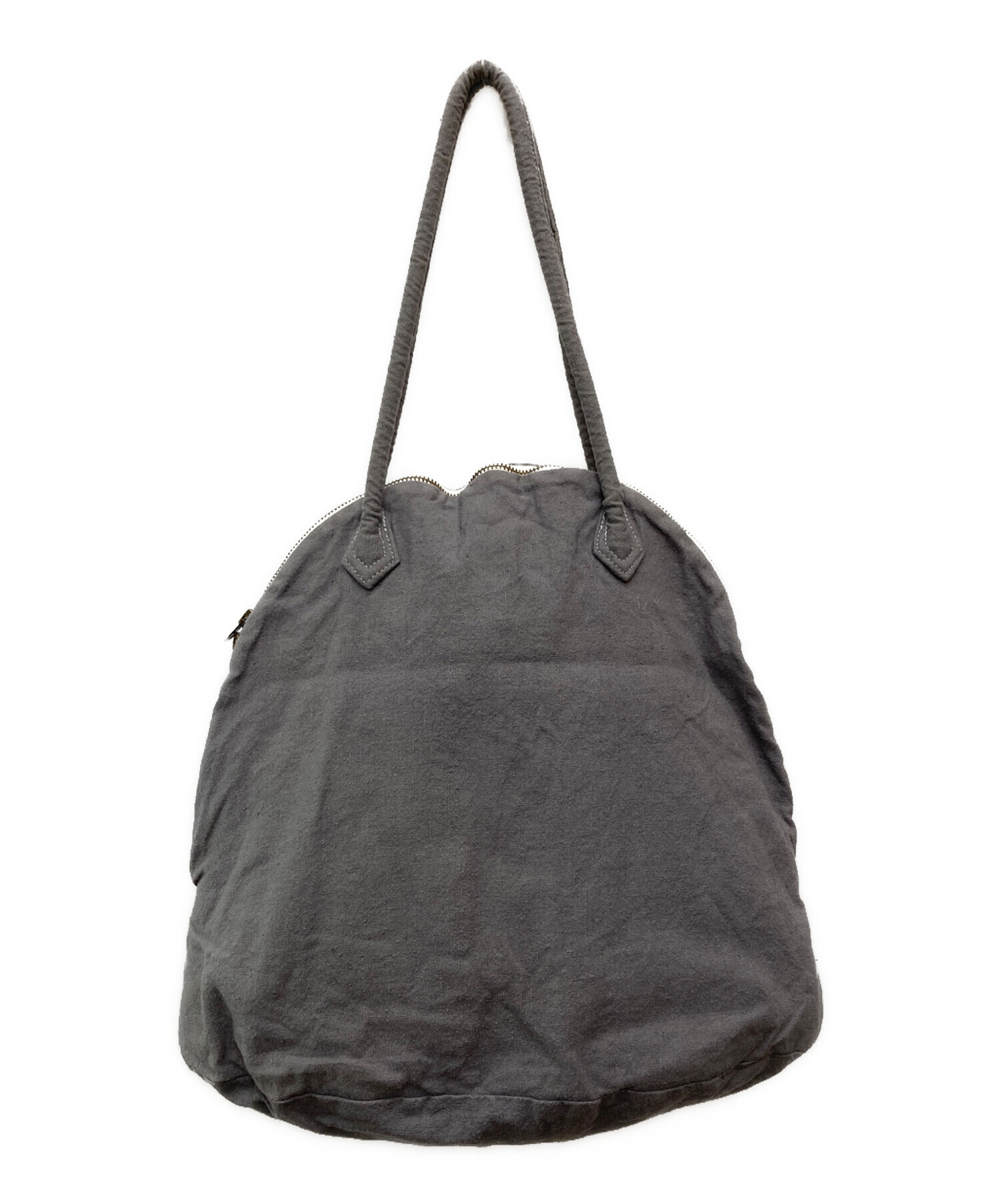 (マルト) 中古・古着通販】martau MARTAU.（マルト）バッグ shell グレー｜ブランド・古着 M bag バッグ