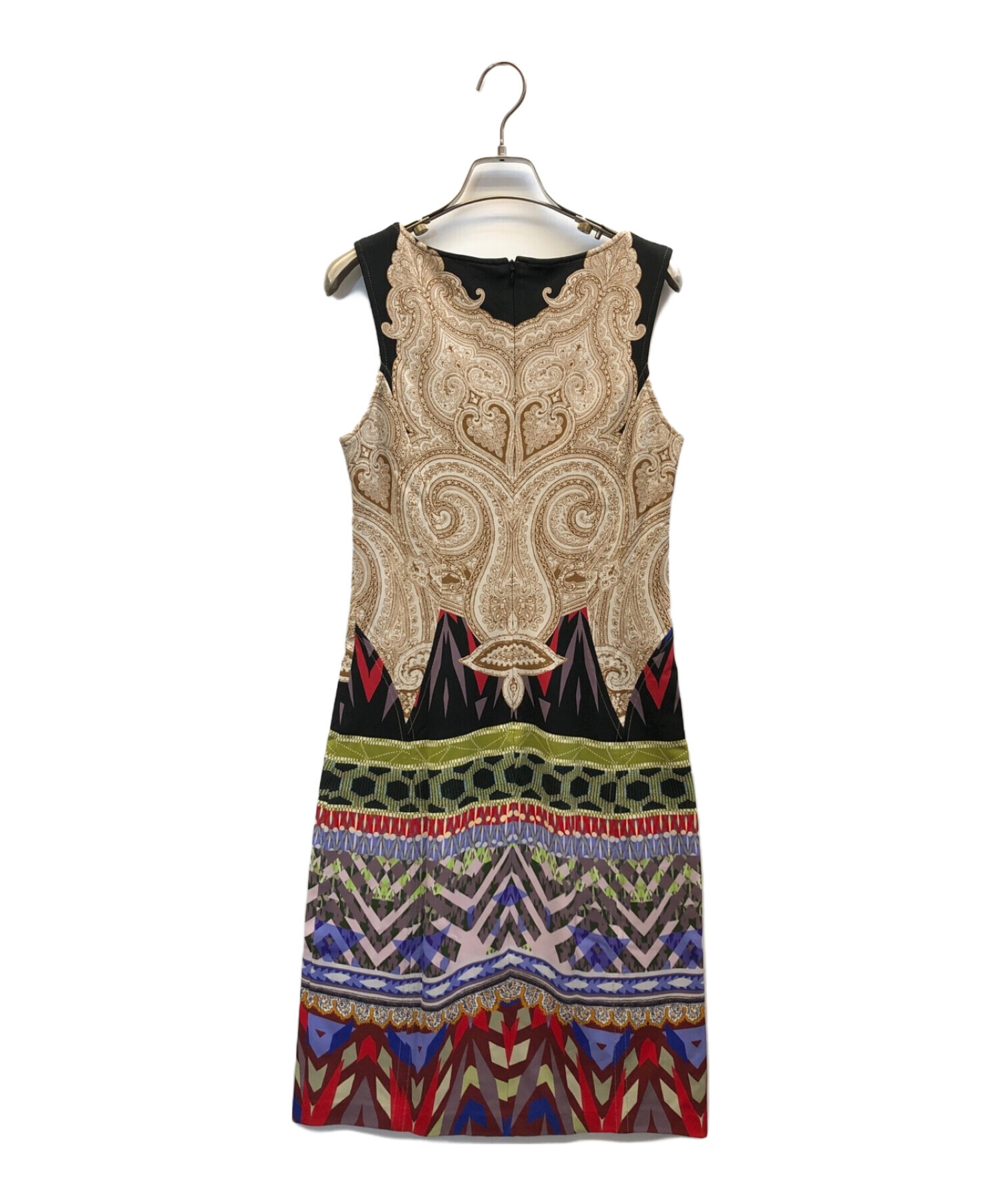 ETROノースリーブひざ丈ワンピース 黒とカラフルな柄 ETROノースリーブひざ丈ワンピース 黒とカラフルな柄 ETROノースリーブ