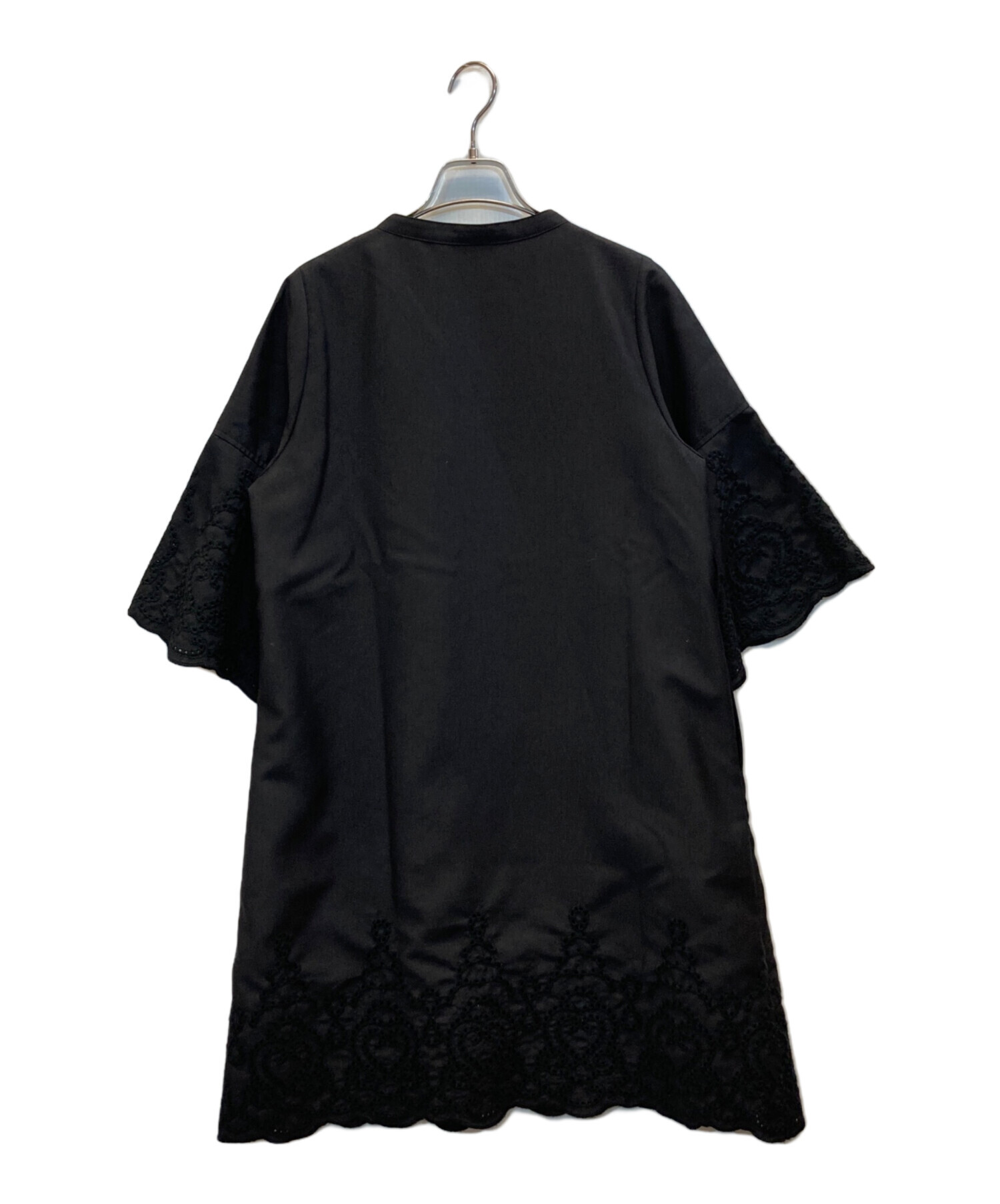 中古・古着通販】HER LIP TO (ハーリップトゥ) Embroidery 中古・古着通販】HER LIP TO (ハーリップトゥ) Embroidery