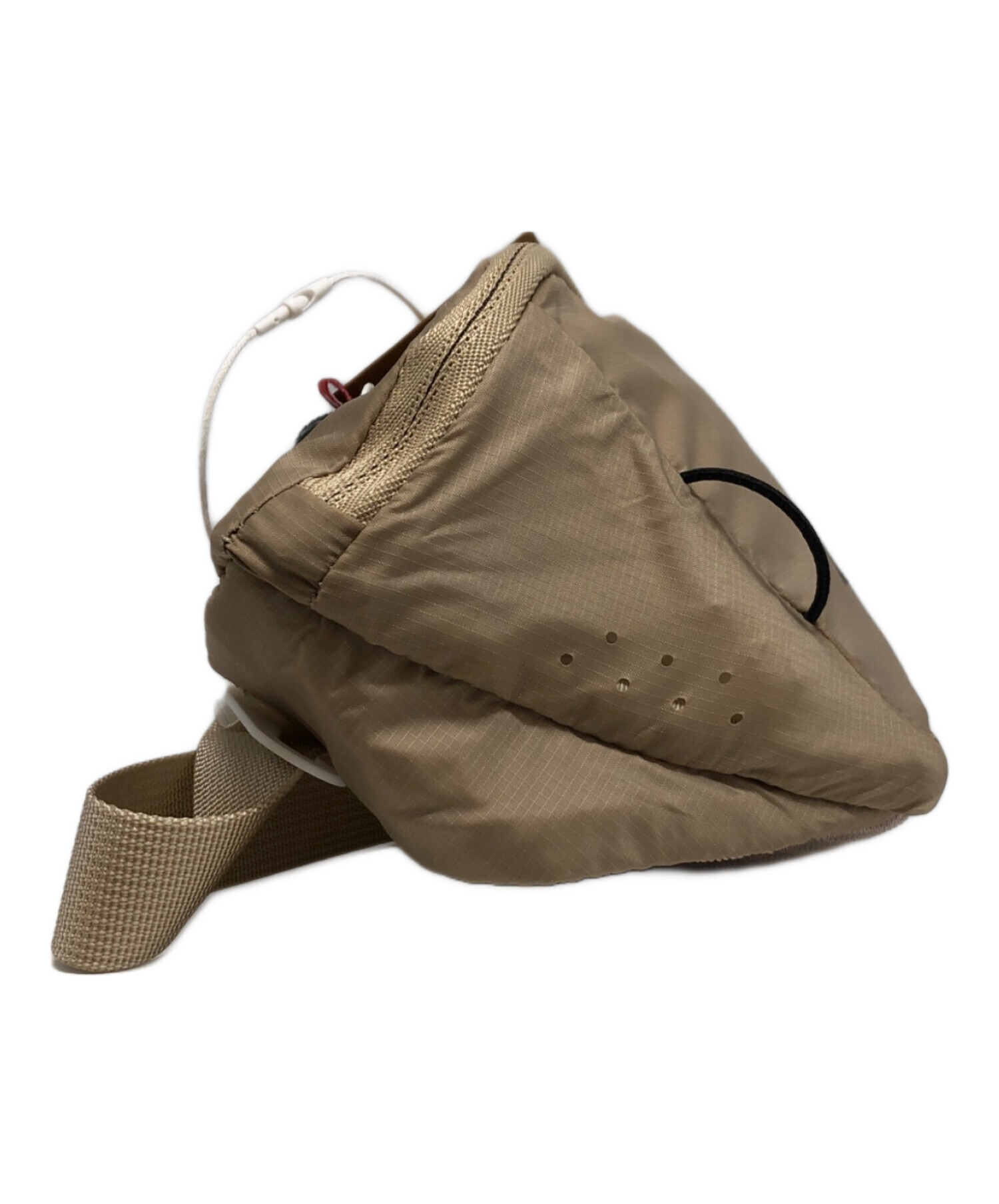 中古・古着通販】On (オン) Waist Pack 2L Lite ベージュ 未使用品 