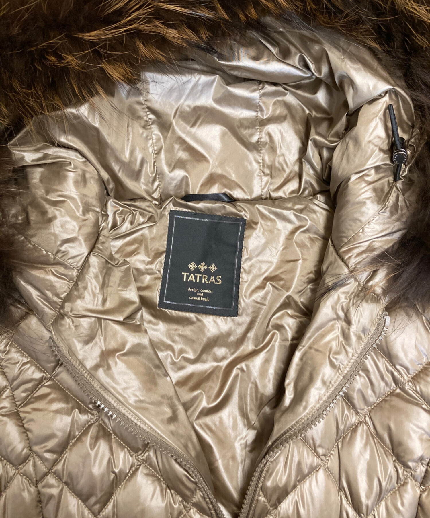 TATRAS ベージュ キルティング ダウンジャケット 中古・古着通販】TATRAS (タトラス) キルティングダウンコート