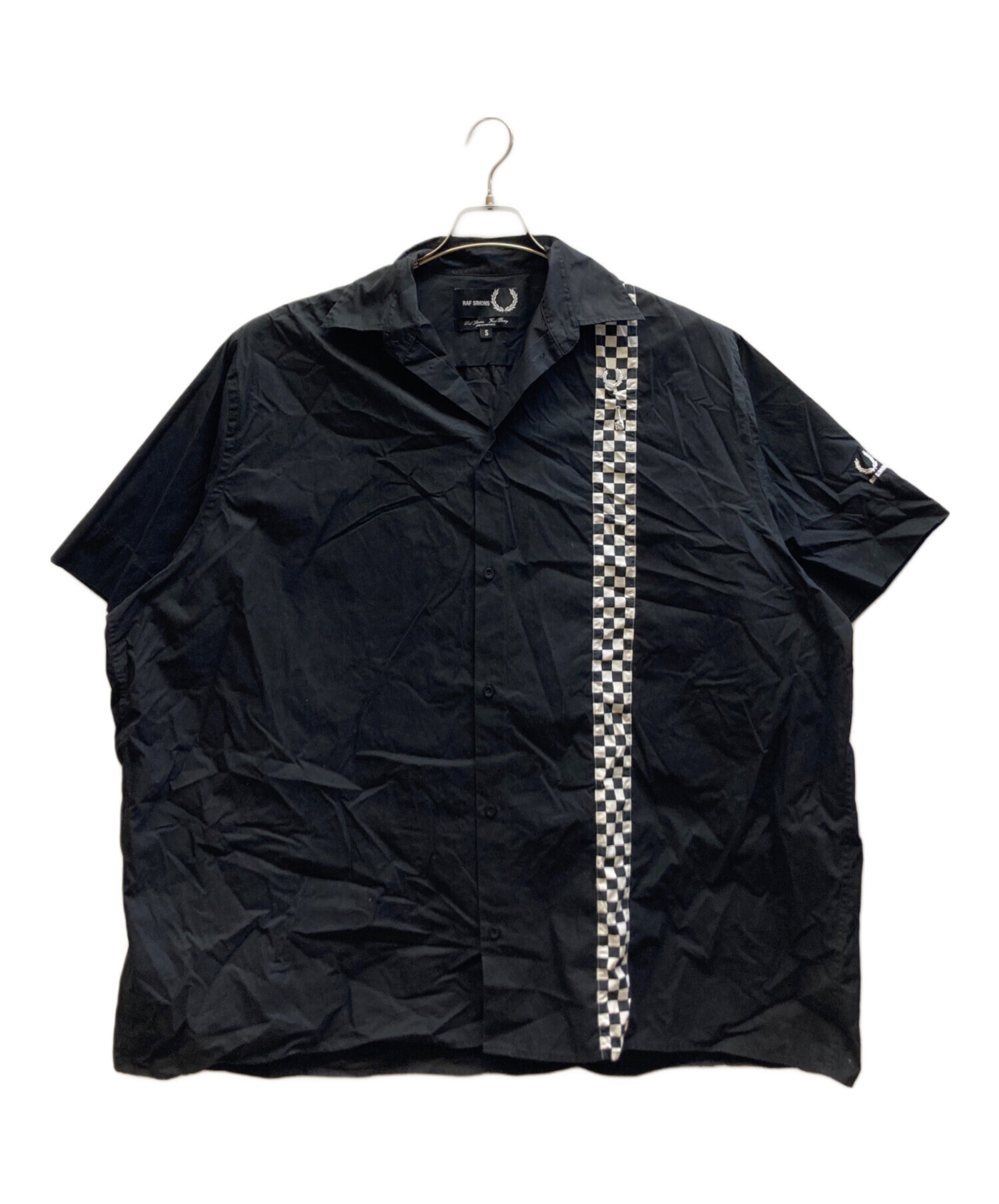 ラフシモンズ ブラック半袖シャツ 50 中古・古着通販】RAF SIMONS (ラフシモンズ) FRED PERRY (フレッド