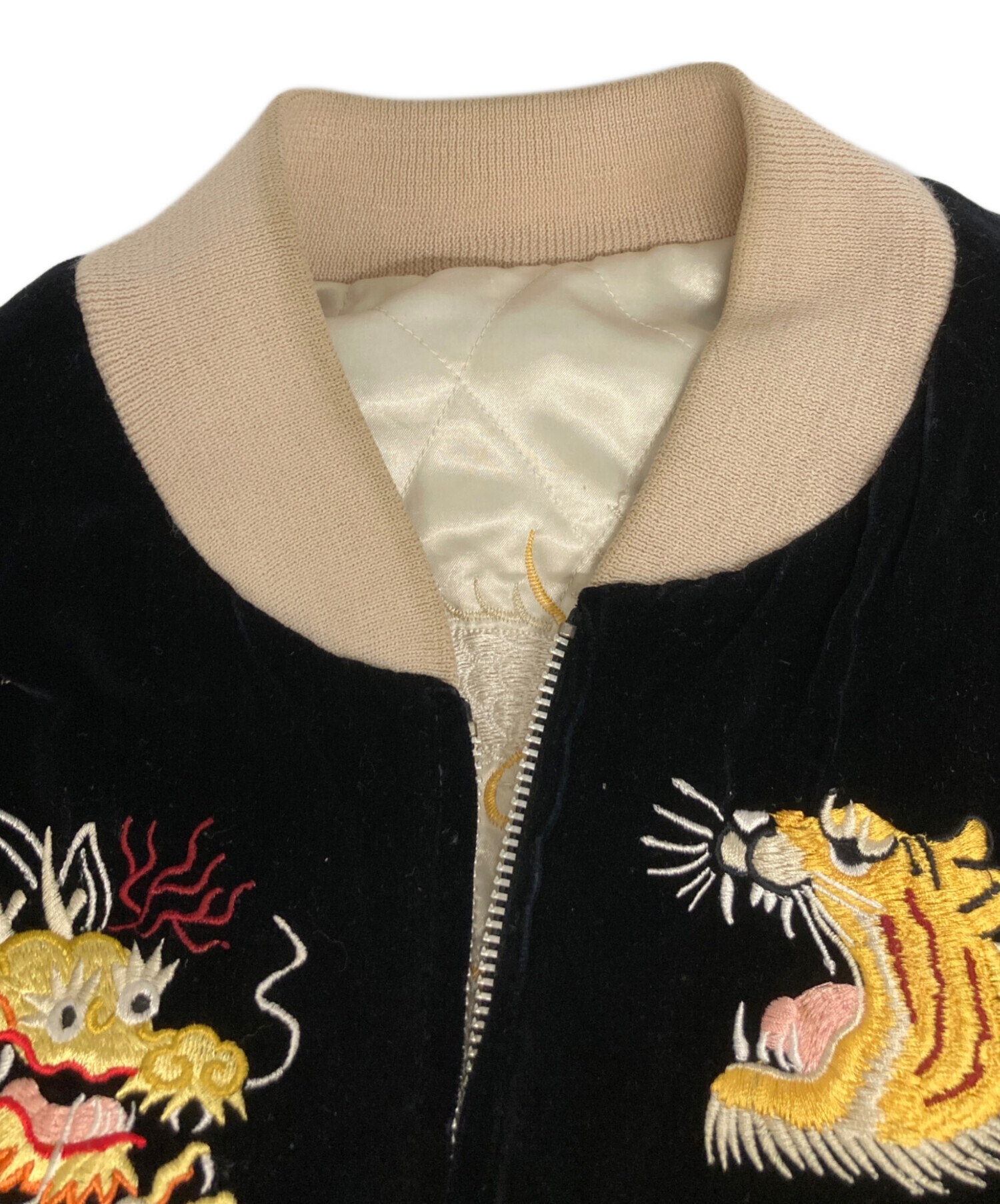 USED OLD ベロアスカジャン 肌色ピンク　龍　古着　vintage USED OLD ベロアスカジャン 肌色ピンク 龍 古着 vintage USED OLD